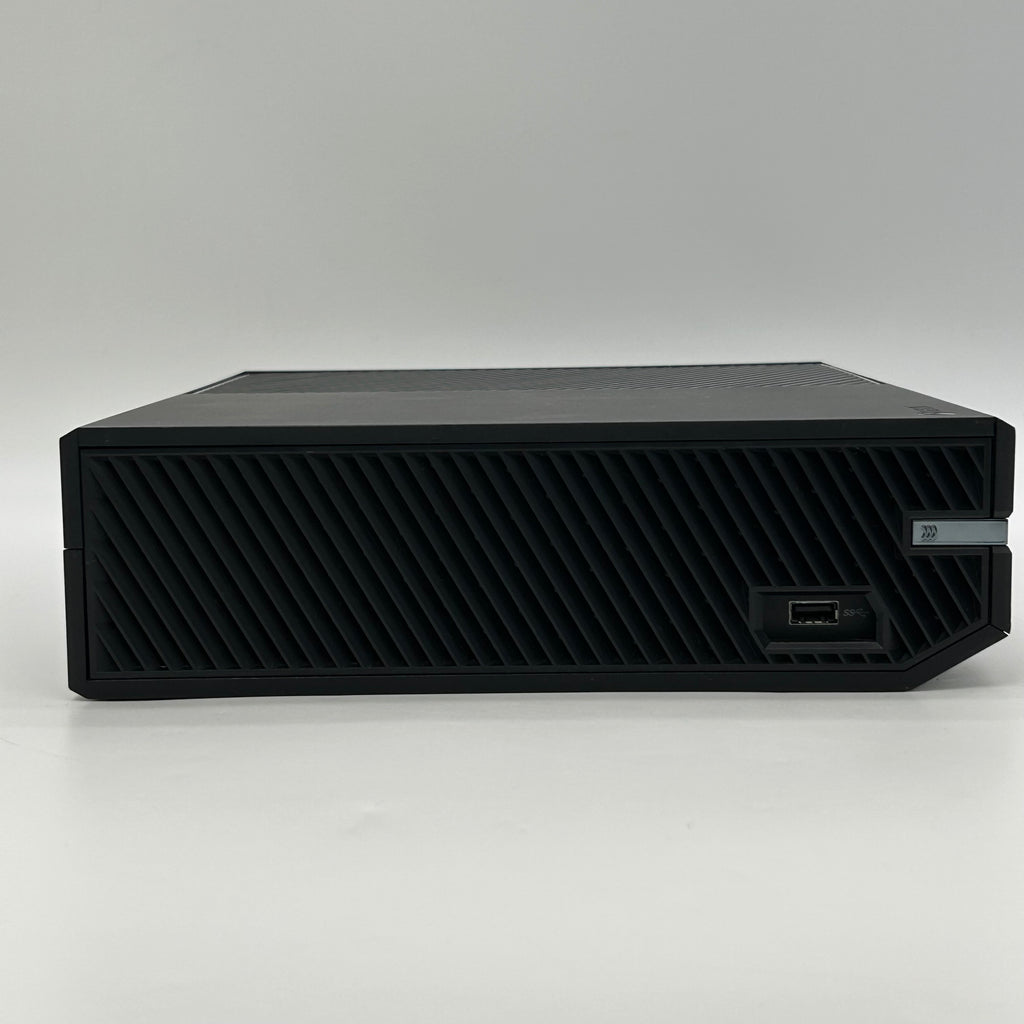 Microsoft Xbox One 1TB Console Gaming System Only Black 1540 W/ 4 Games Tested and Working