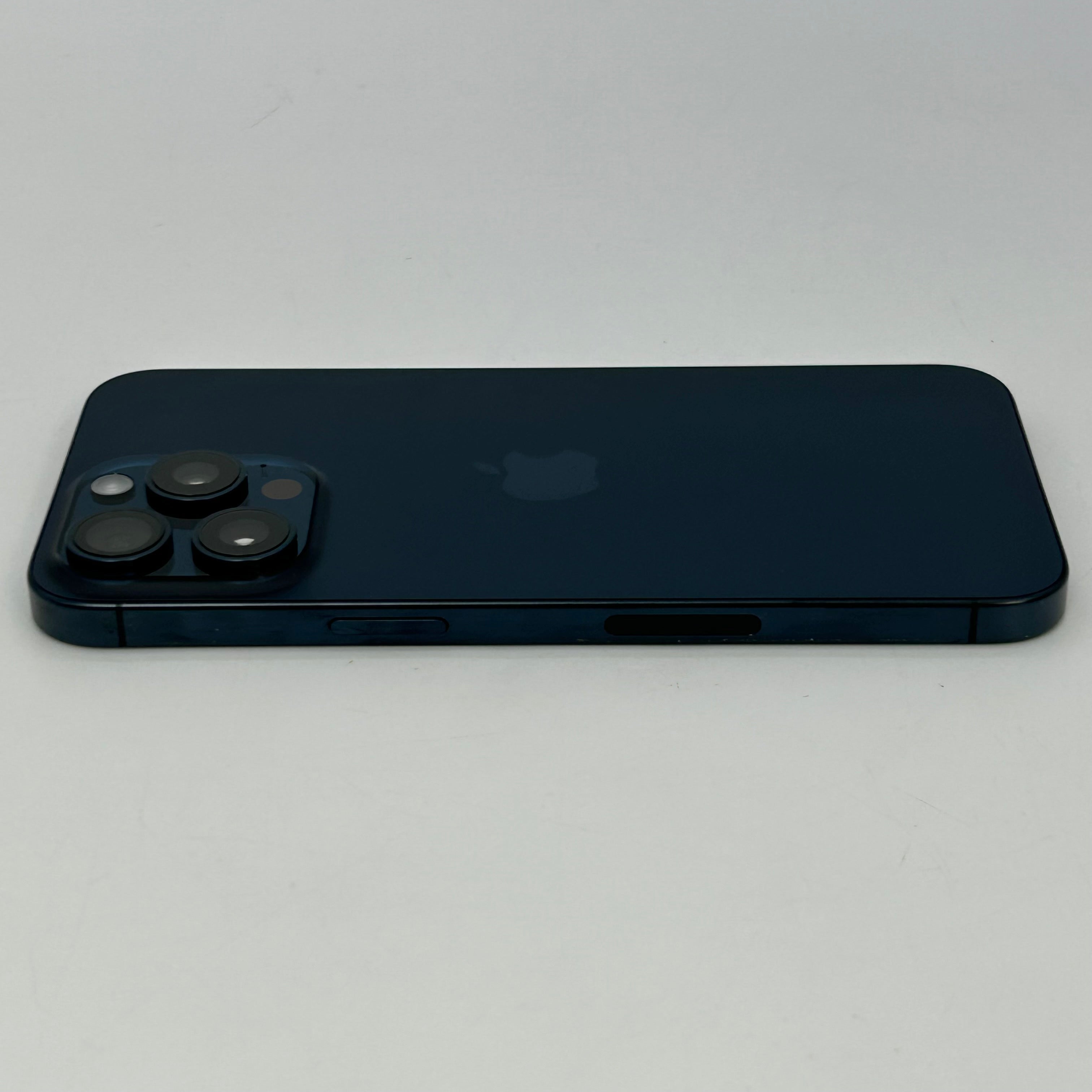Unlocked Apple iPhone 15 Pro Max 256GB Blue Titanium MU693LL/A