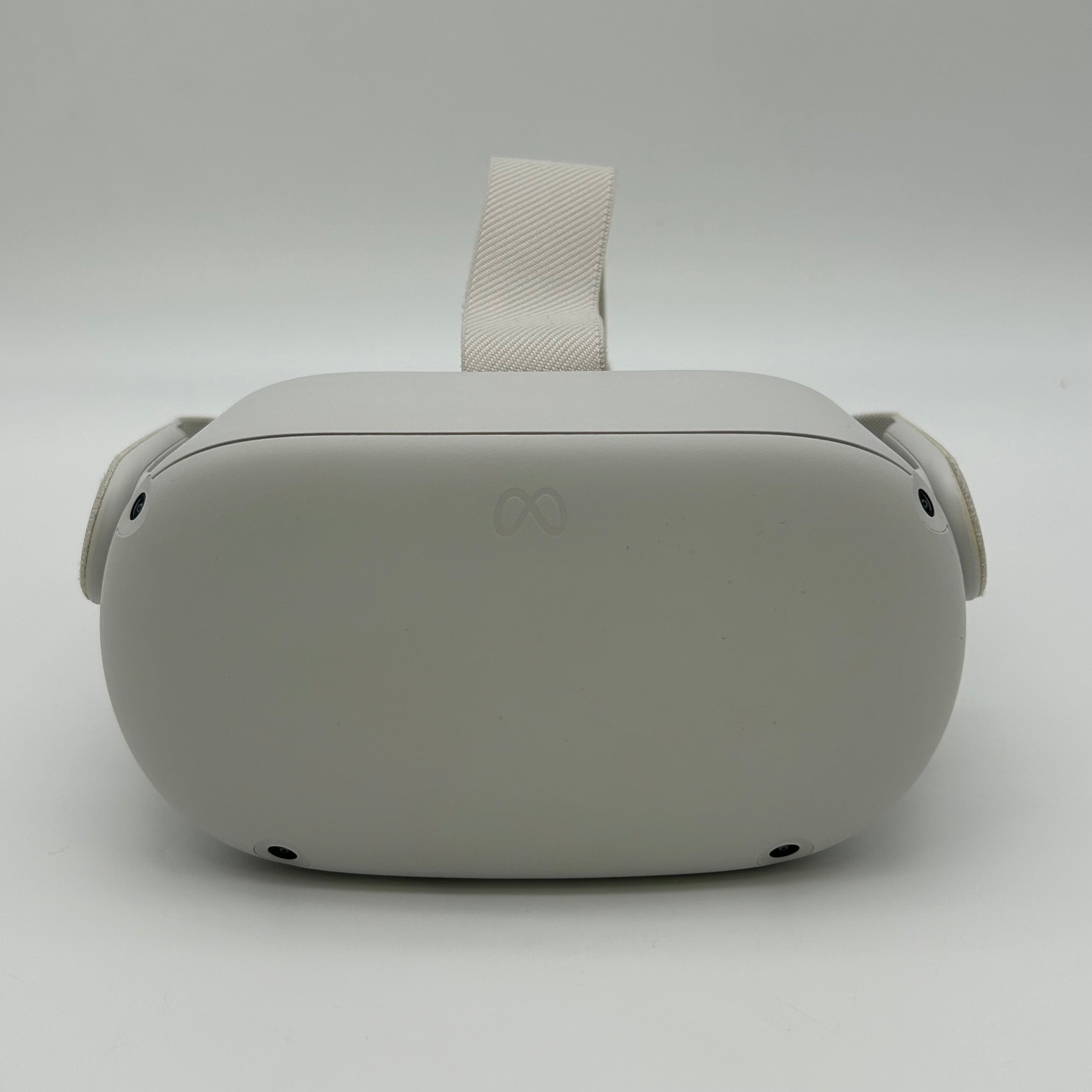 Meta Quest 2 128GB All-in-One VR Headset + Controllers + Original Box - White - Used With Box