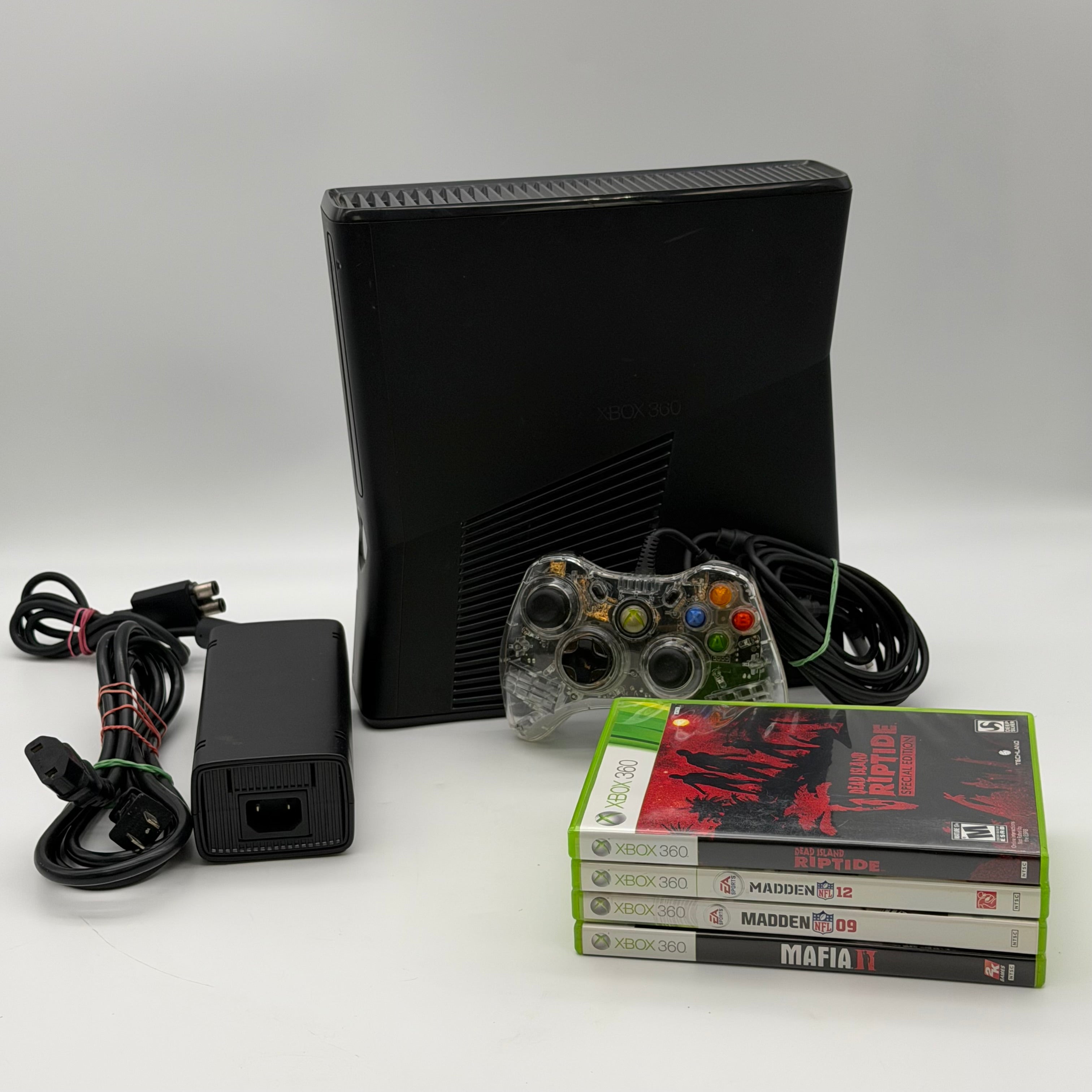 Microsoft Xbox 360 S 2005 Black 4GB Console w/ Controller & 4 Games