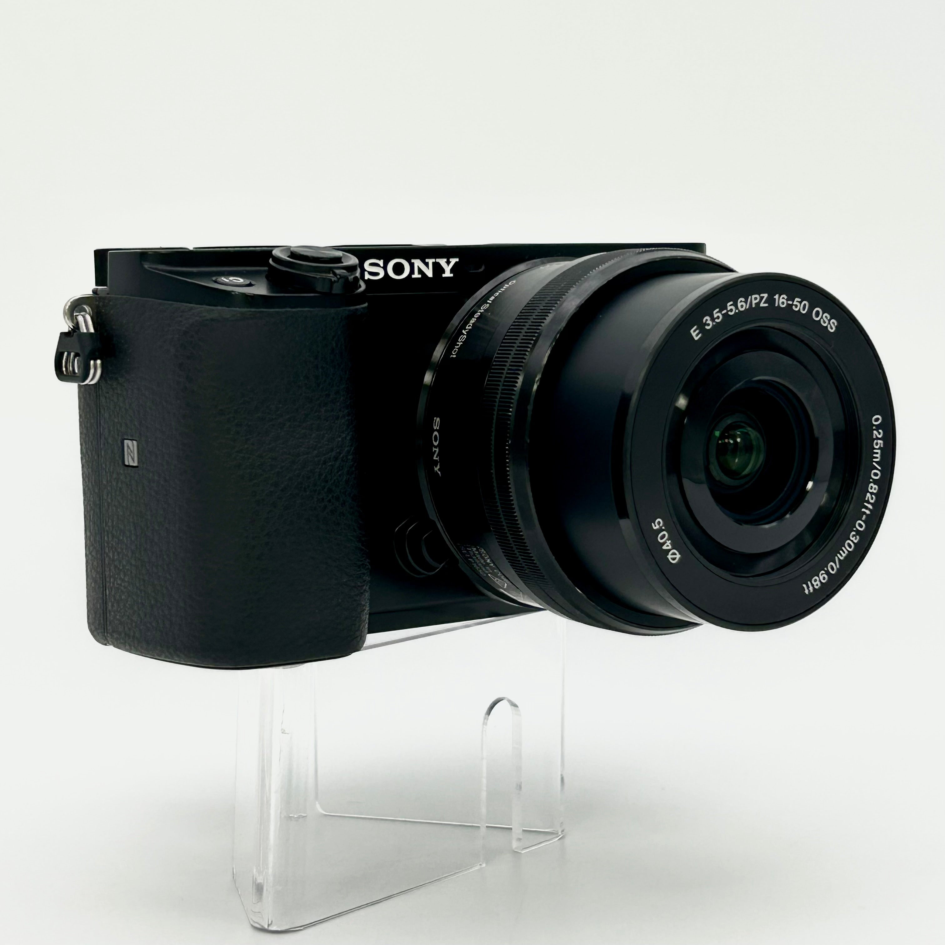 Sony Alpha A6100 APS-C Mirrorless Interchangeable-Lens Camera with 16-50mm - Black - Used