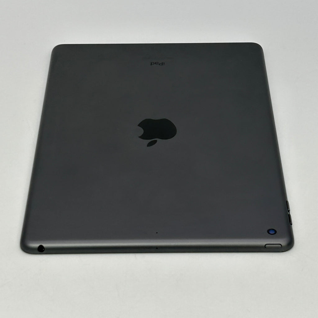 Apple iPad 8th Gen 32GB Silver Wi-Fi 10.2 Tablet A2270