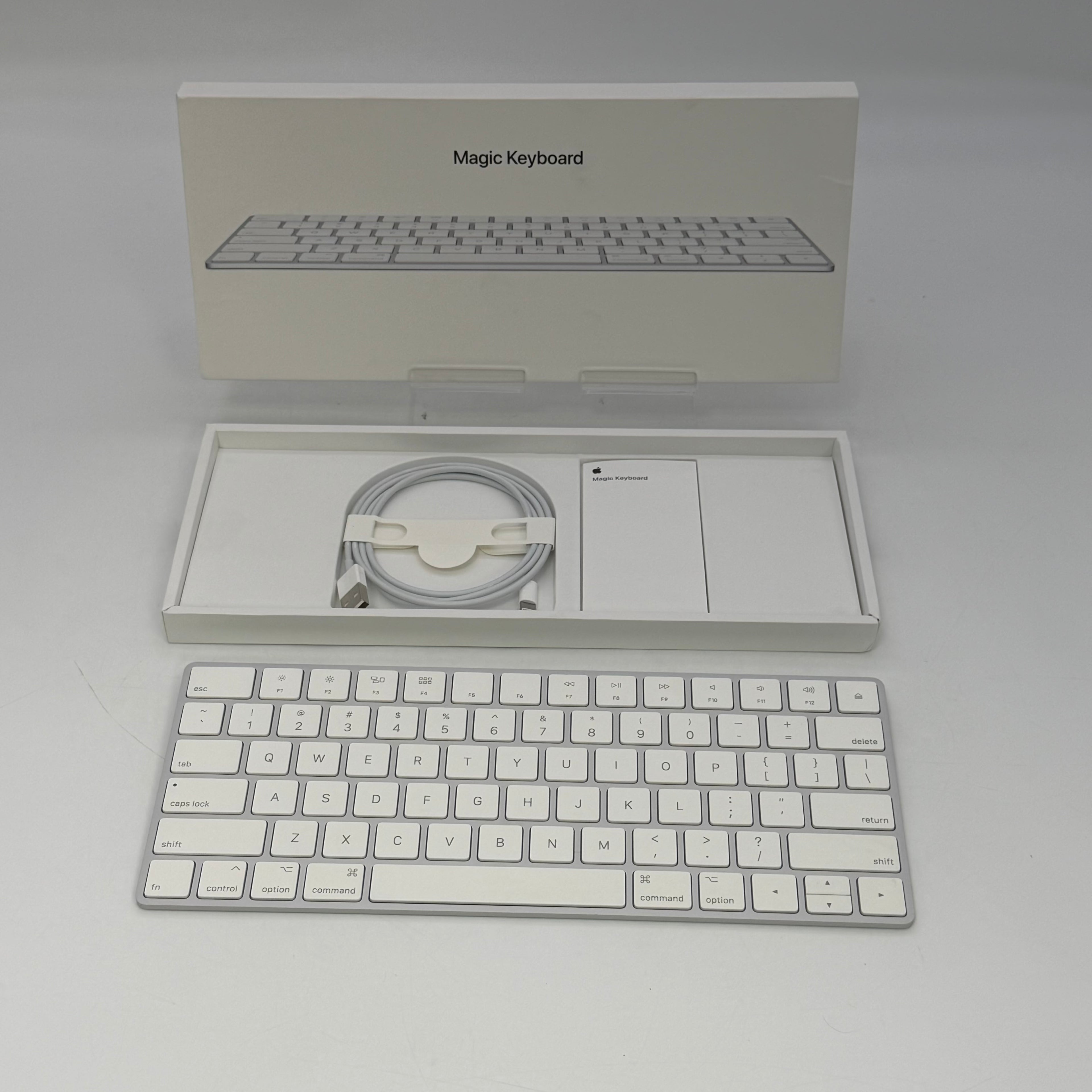 Apple Magic Keyboard MLA22LL/A A1644 Rechargeable Wireless Bluetooth