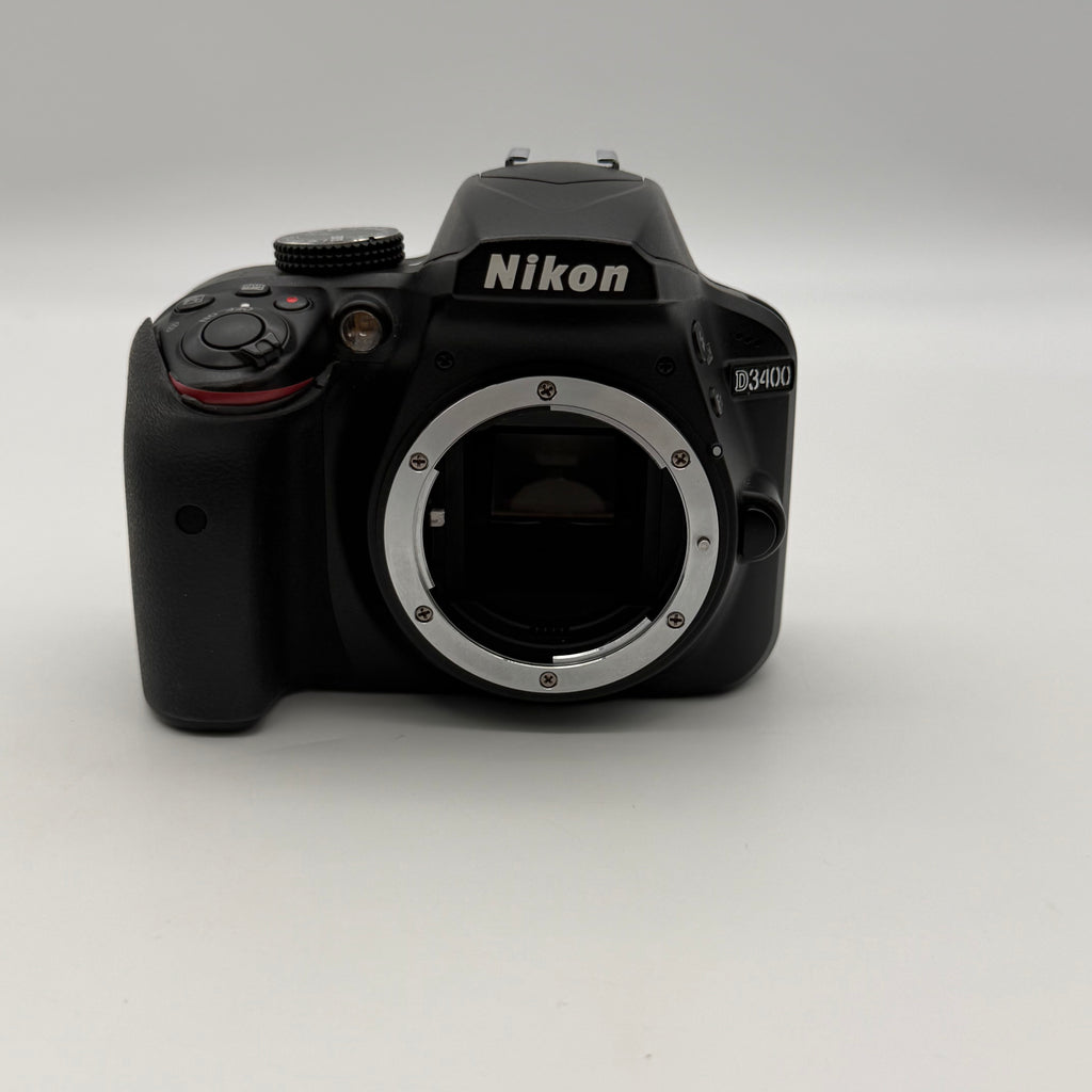 Nikon D3400 Digital SLR Camera 24.2MP + AF-P DX VR 18-55mm Lens & 2 Batteries