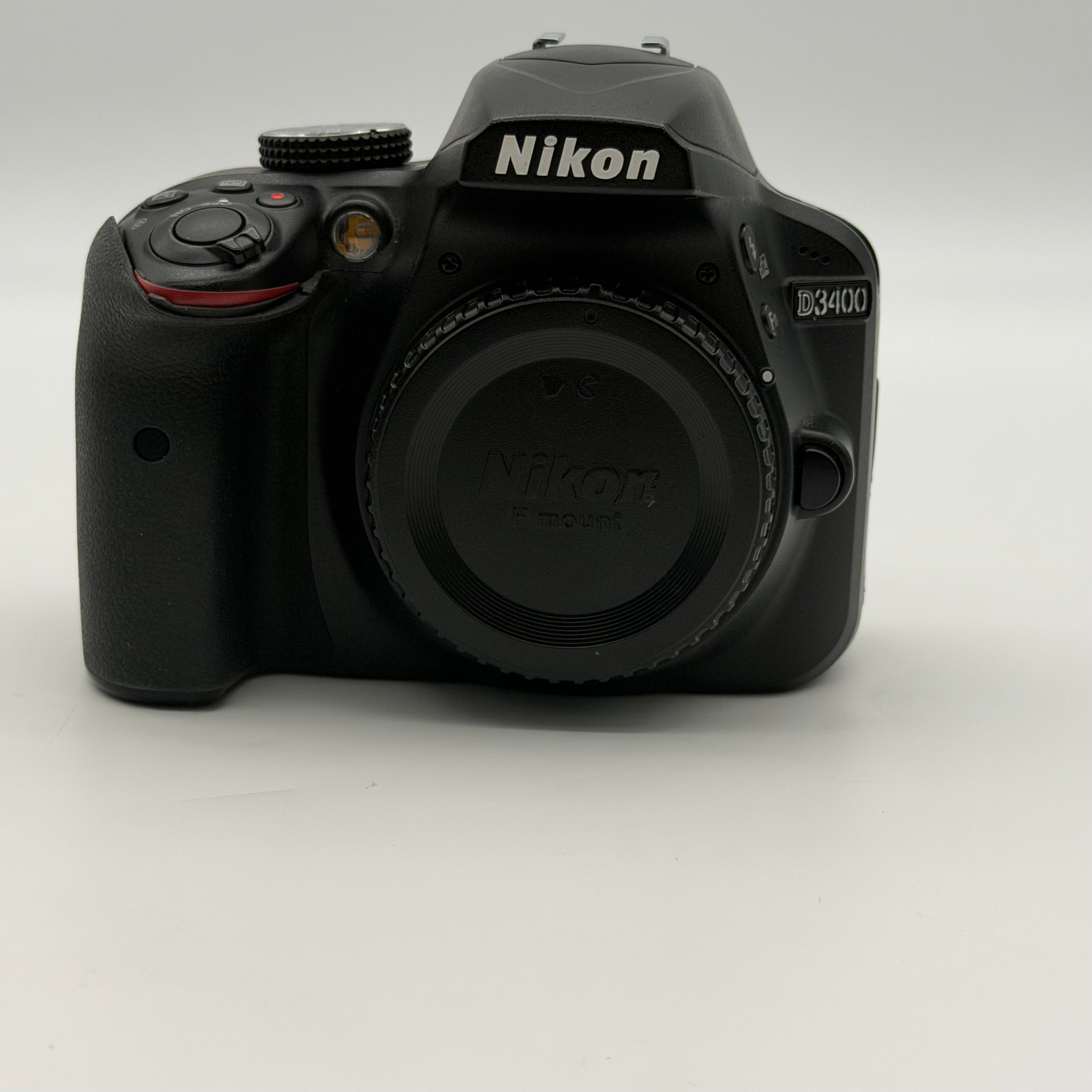 Nikon D3400 Digital SLR Camera 24.2MP + AF-P DX VR 18-55mm Lens & 2 Batteries