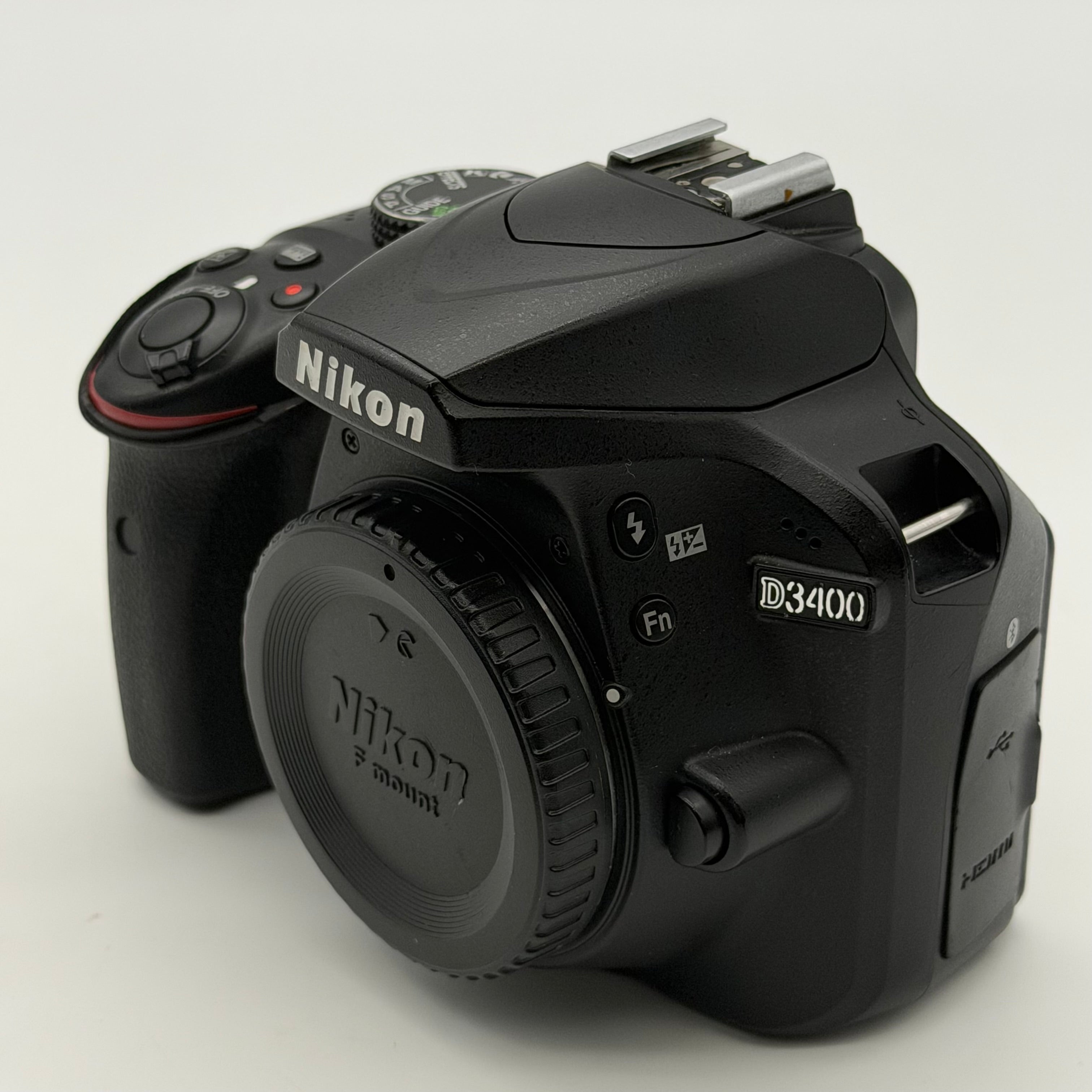 Nikon D3400 Digital SLR Camera 24.2MP + AF-P DX VR 18-55mm Lens & 2 Batteries
