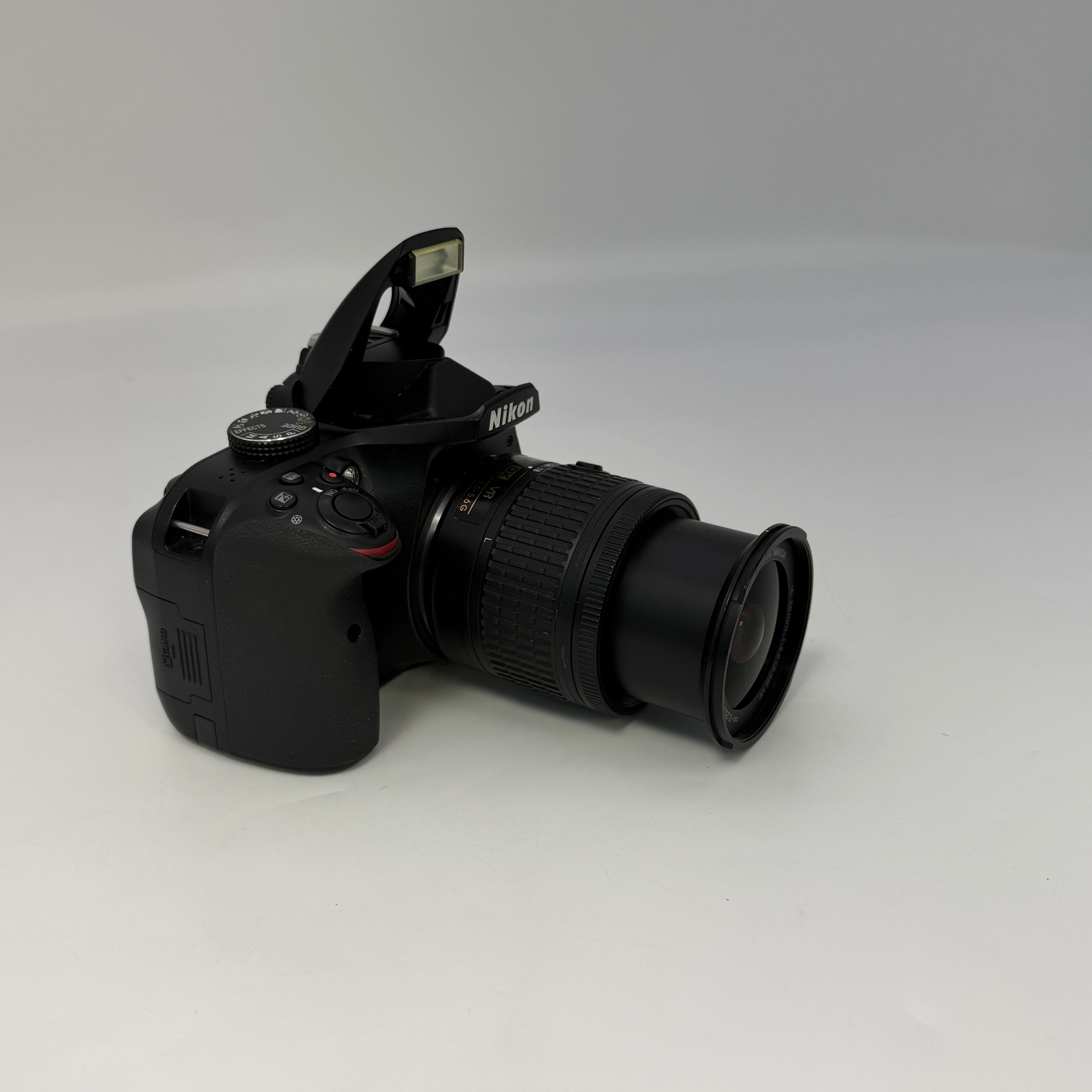 Nikon D3400 Digital SLR Camera 24.2MP + AF-P DX VR 18-55mm Lens & 2 Batteries