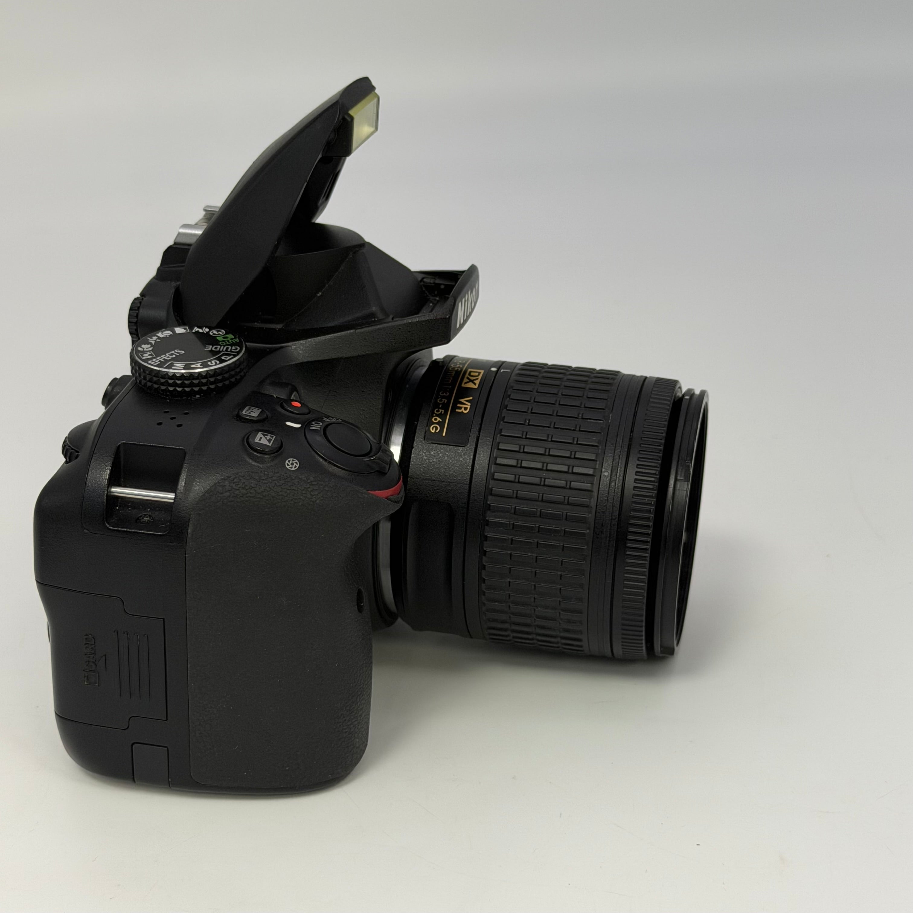 Nikon D3400 Digital SLR Camera 24.2MP + AF-P DX VR 18-55mm Lens & 2 Batteries