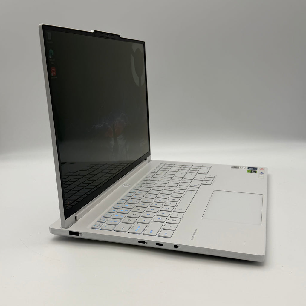 Lenovo Legion 7 16IAX10 16" Core Ultra 9 275HX 2.7GHz 32GB RAM 1TB SSD GeForce RTX 5070