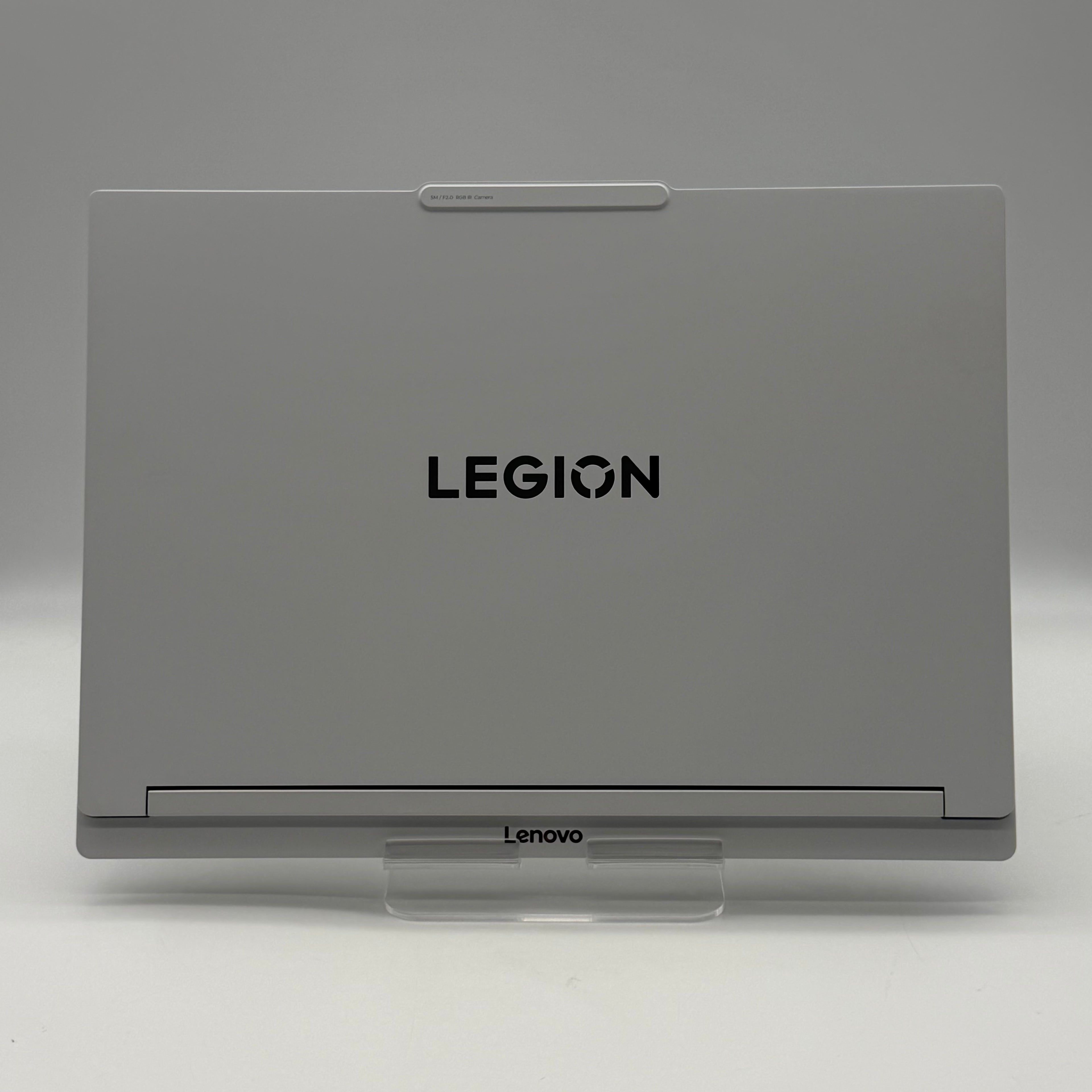 Lenovo Legion 7 16IAX10 16" Core Ultra 9 275HX 2.7GHz 32GB RAM 1TB SSD GeForce RTX 5070