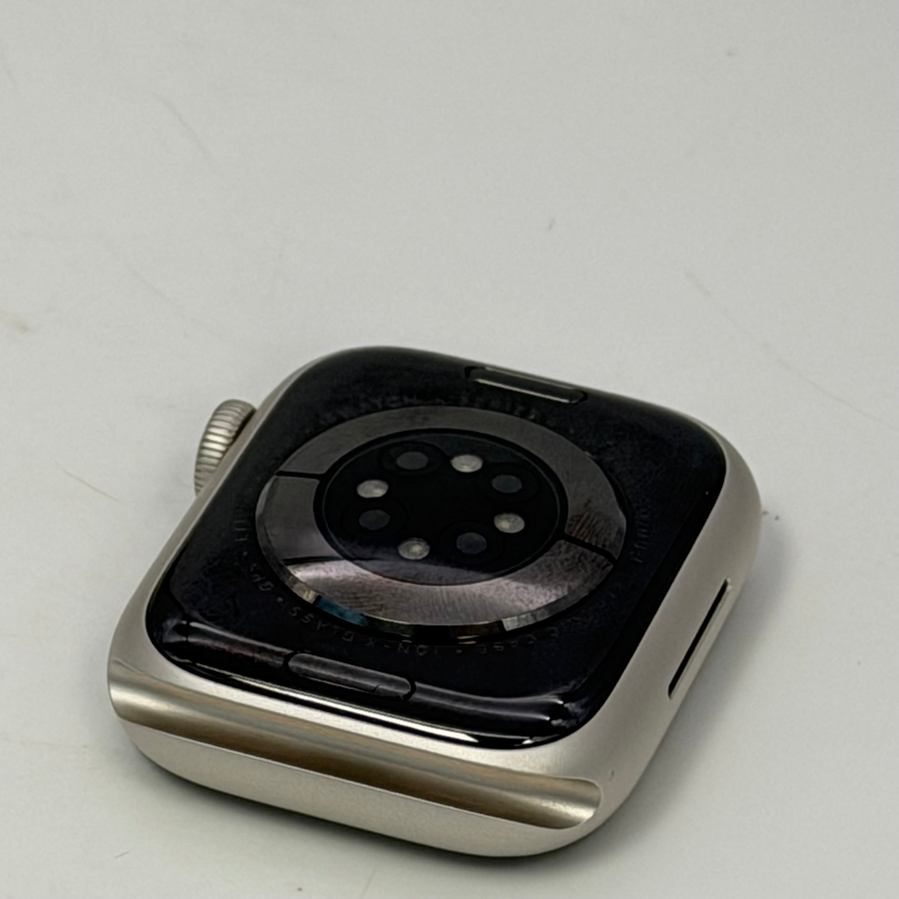 Apple Watch Series 8 41MM Starlight Aluminum A2772 GPS + Cellular Face Only