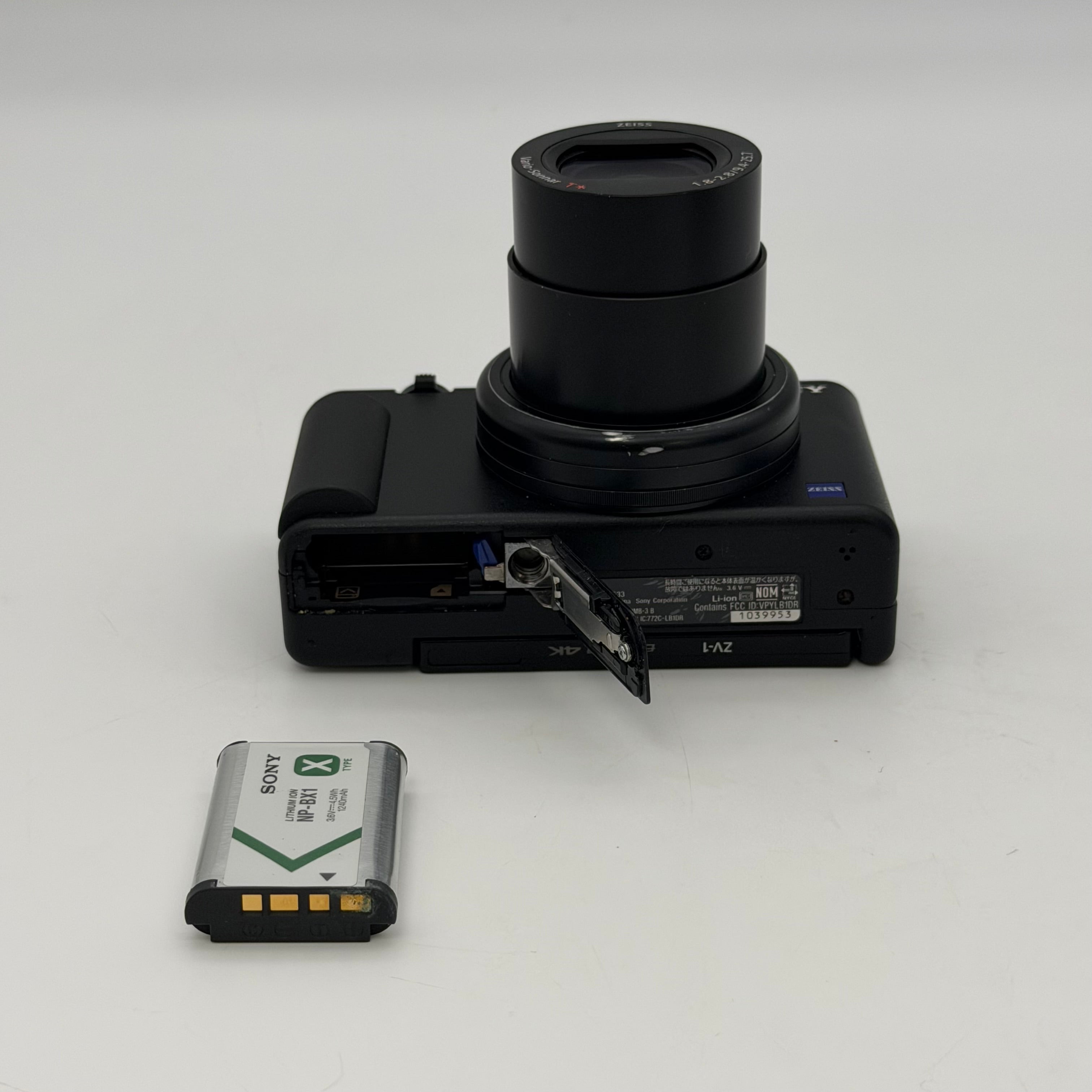 Broken Sony ZV-1F 20.1MP Compact Digital Camera READ