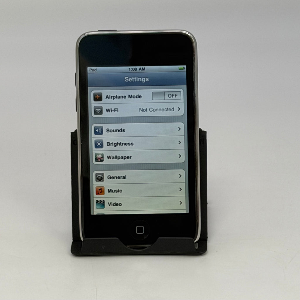 Apple iPod Touch 2nd Generation Silver, A1288, 8GB Unlocked Tested Working