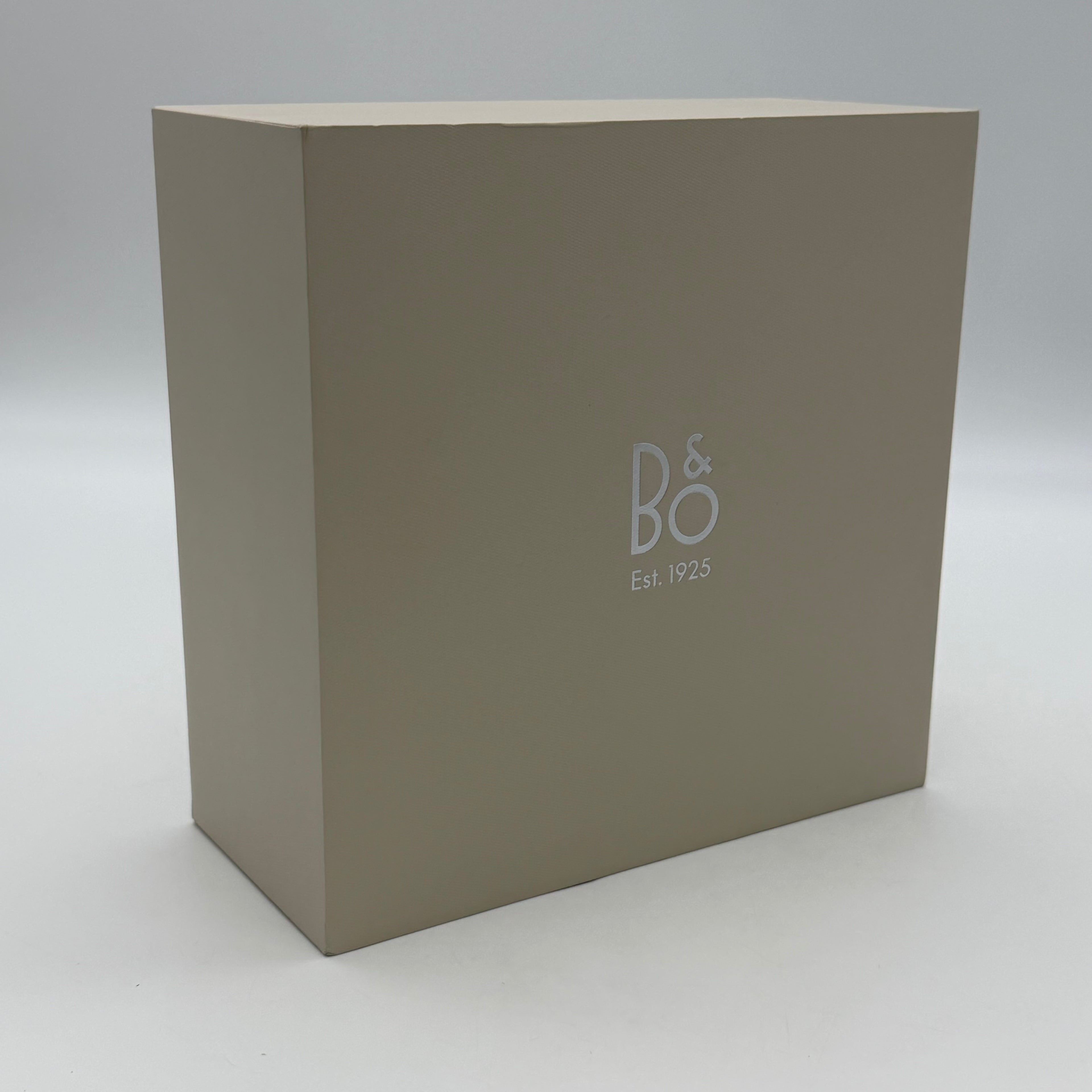 Bang & Olufsen Beosound A1 3rd Gen Waterproof Bluetooth Speaker Green