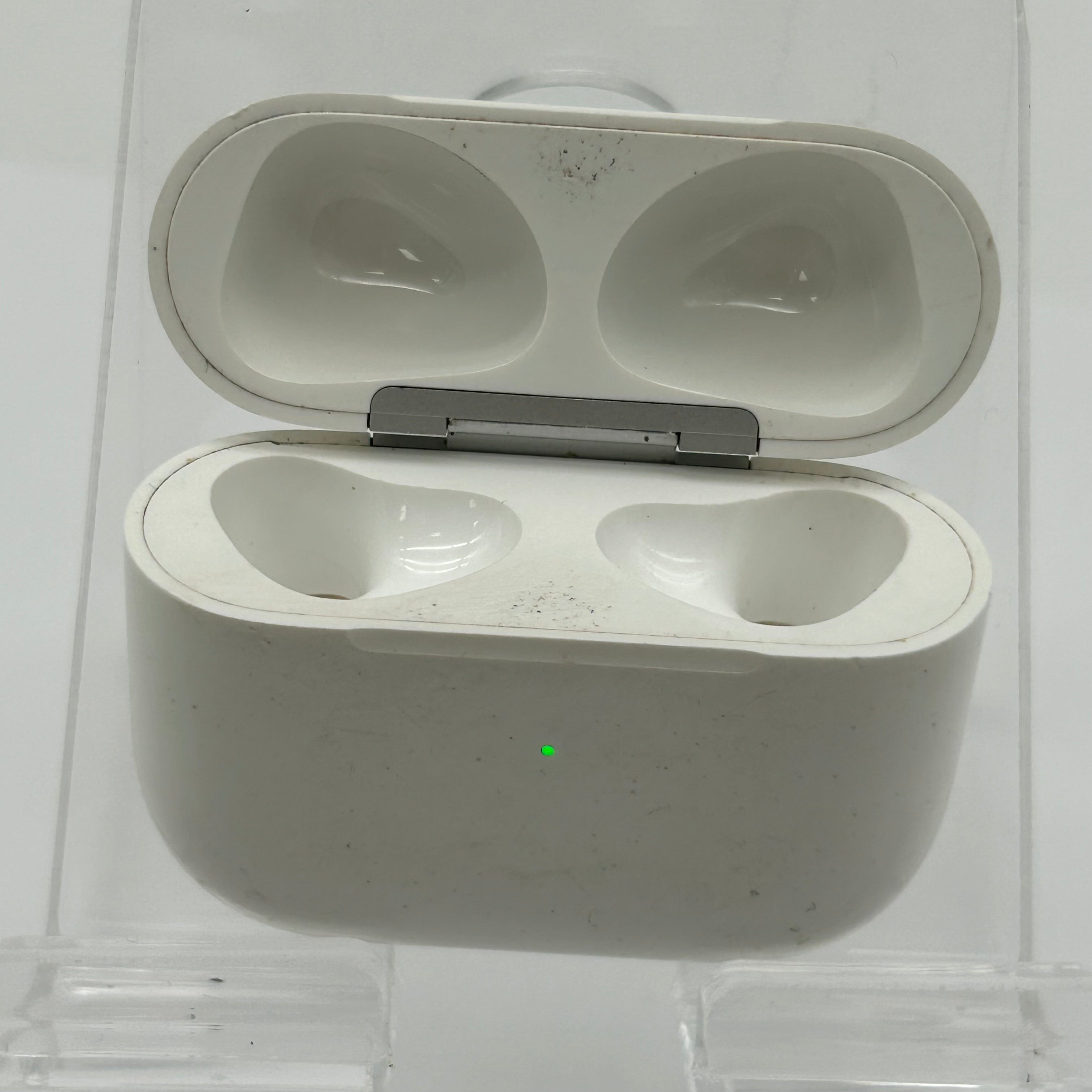Apple AirPods A2897 1st Gen Wireless Bluetooth Single Earbud w/ Charging Case White