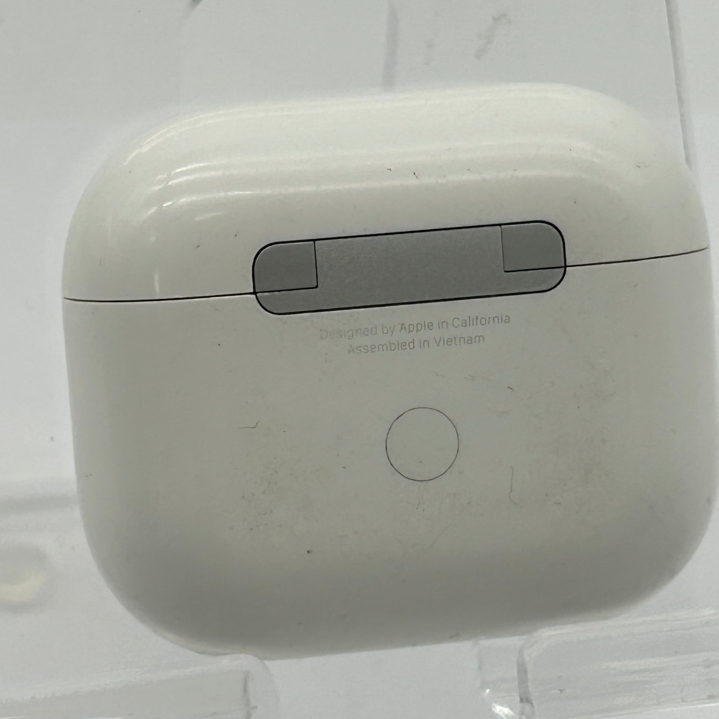 Apple AirPods A2897 1st Gen Wireless Bluetooth Single Earbud w/ Charging Case White