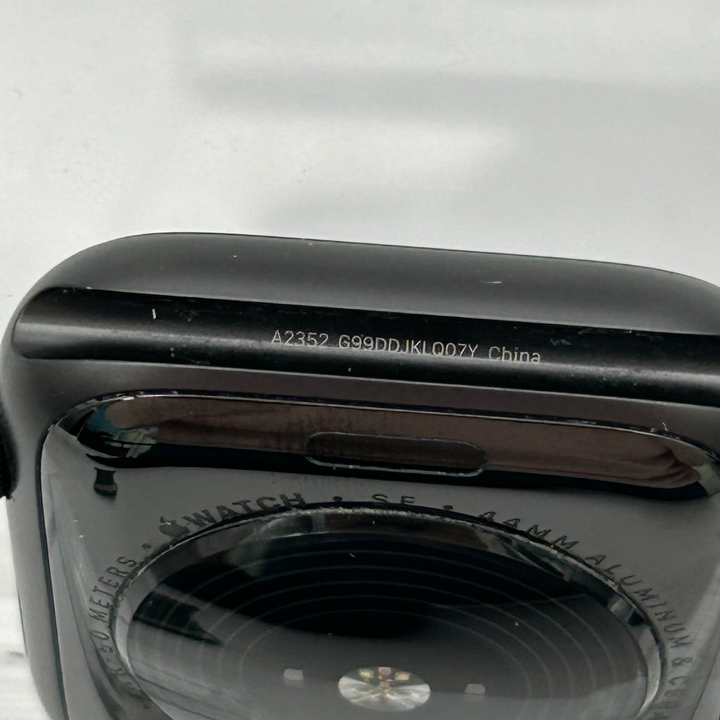 Apple Watch Edition 1st Gen A1553 (2015) GPS Only 44mm Space Black