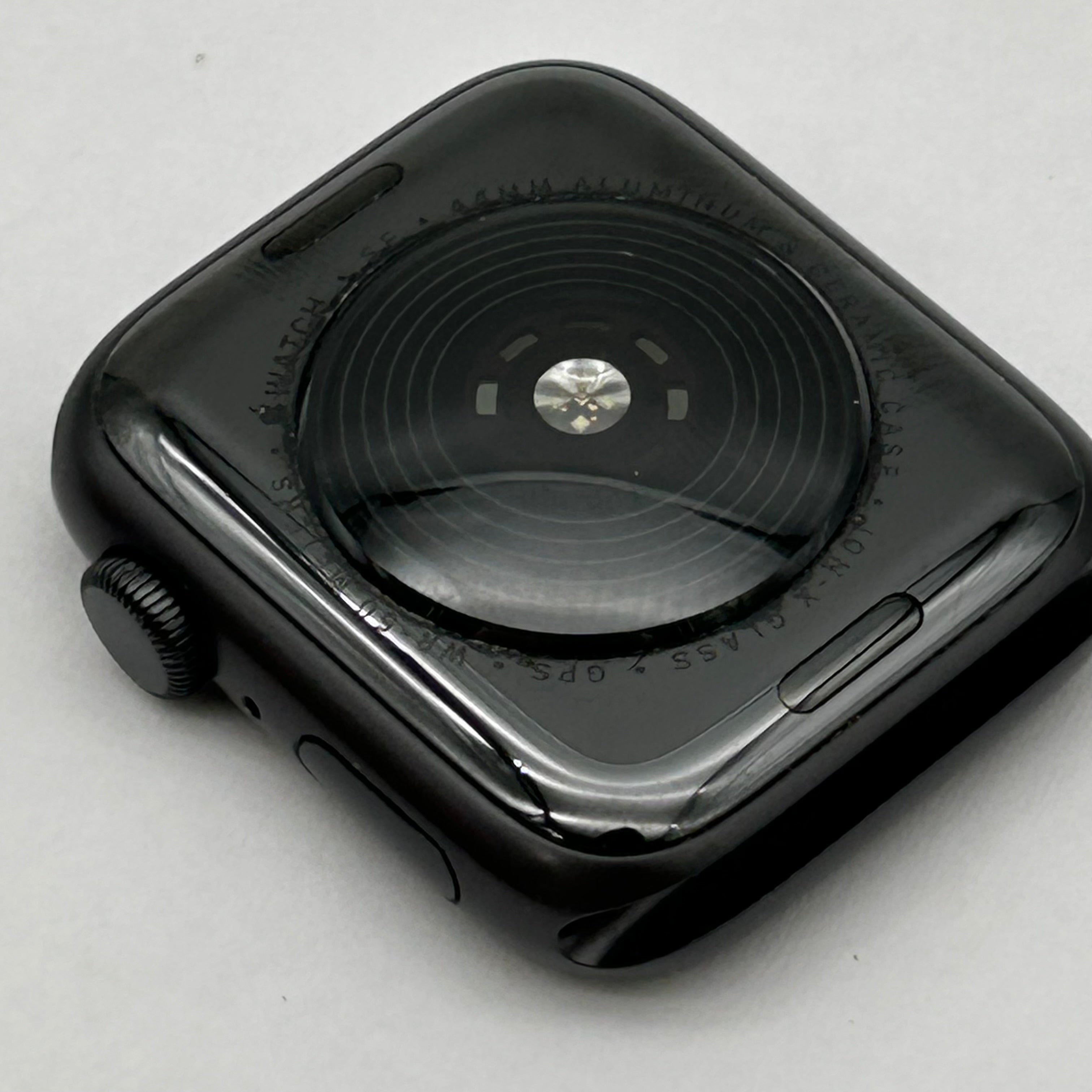 Apple Watch Edition 1st Gen A1553 (2015) GPS Only 44mm Space Black