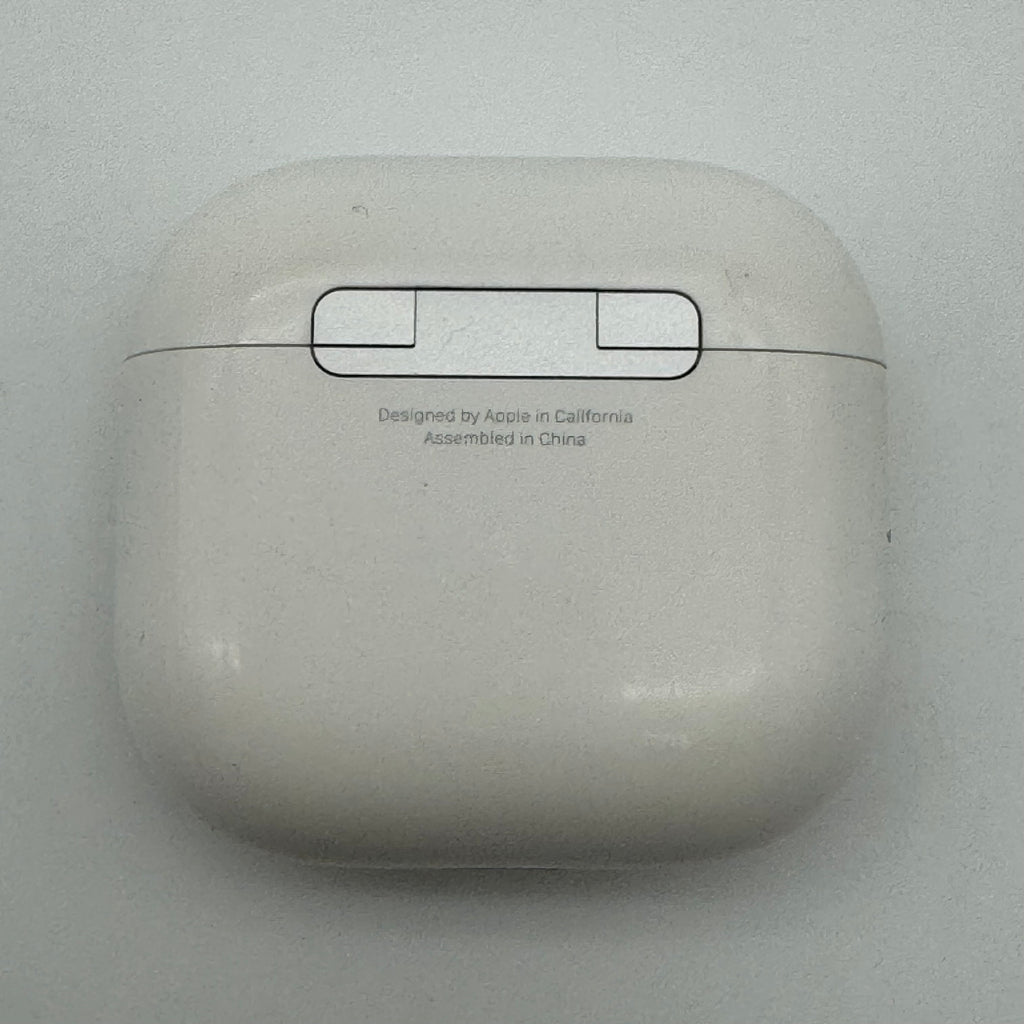 Apple AirPods 4th Gen Replacement Charging Case Only A3058 - Used