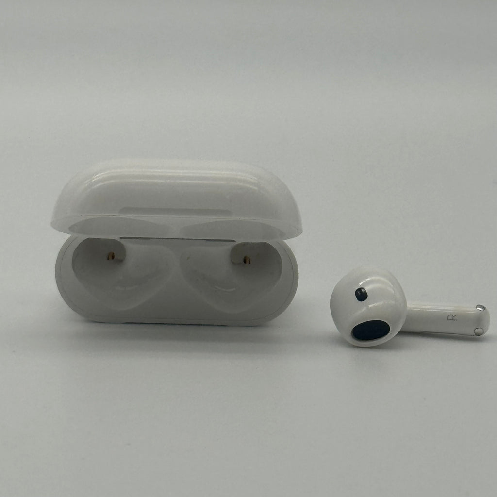 Apple AirPods 4th Gen A3058 Charging Case With Right Earbud - Used
