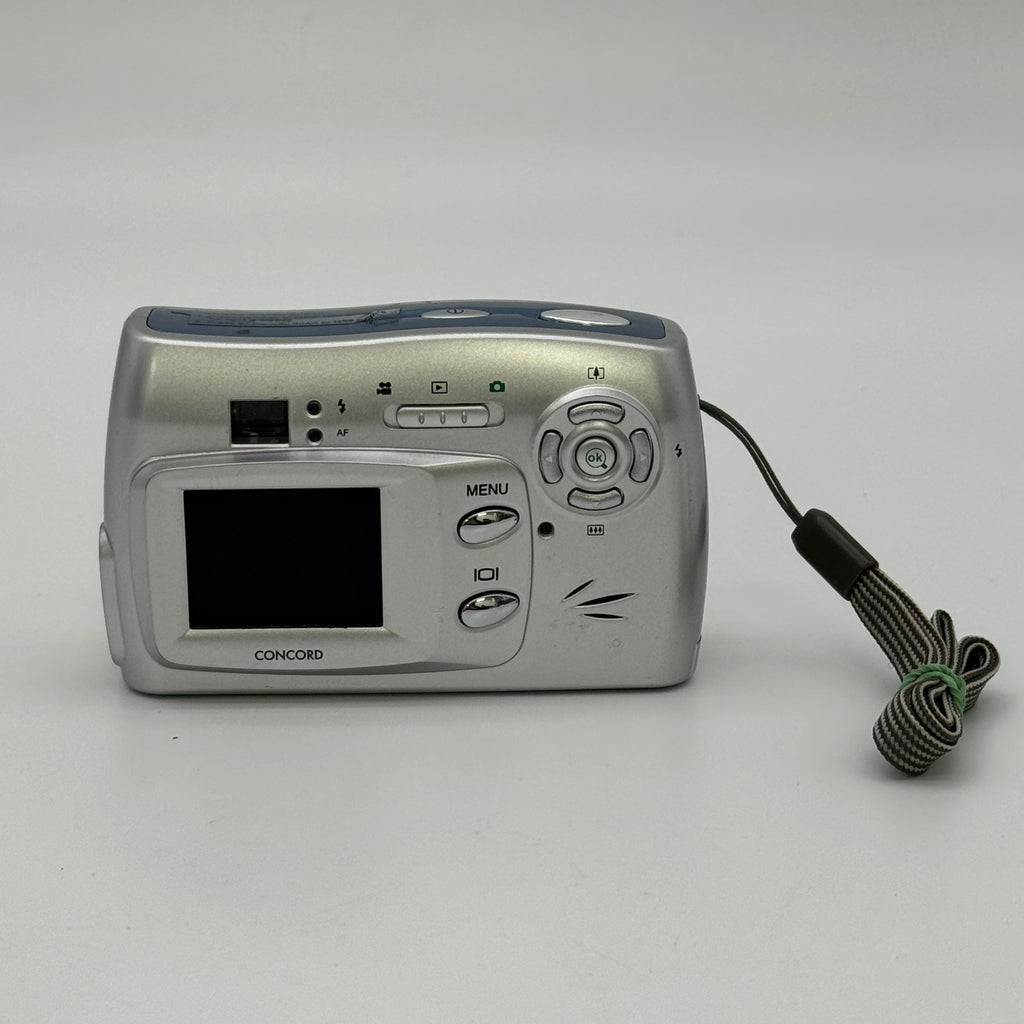 Concord Eye-Q 3040AF Digital Camera (Broken) - Silver - For Parts/Repairs Only