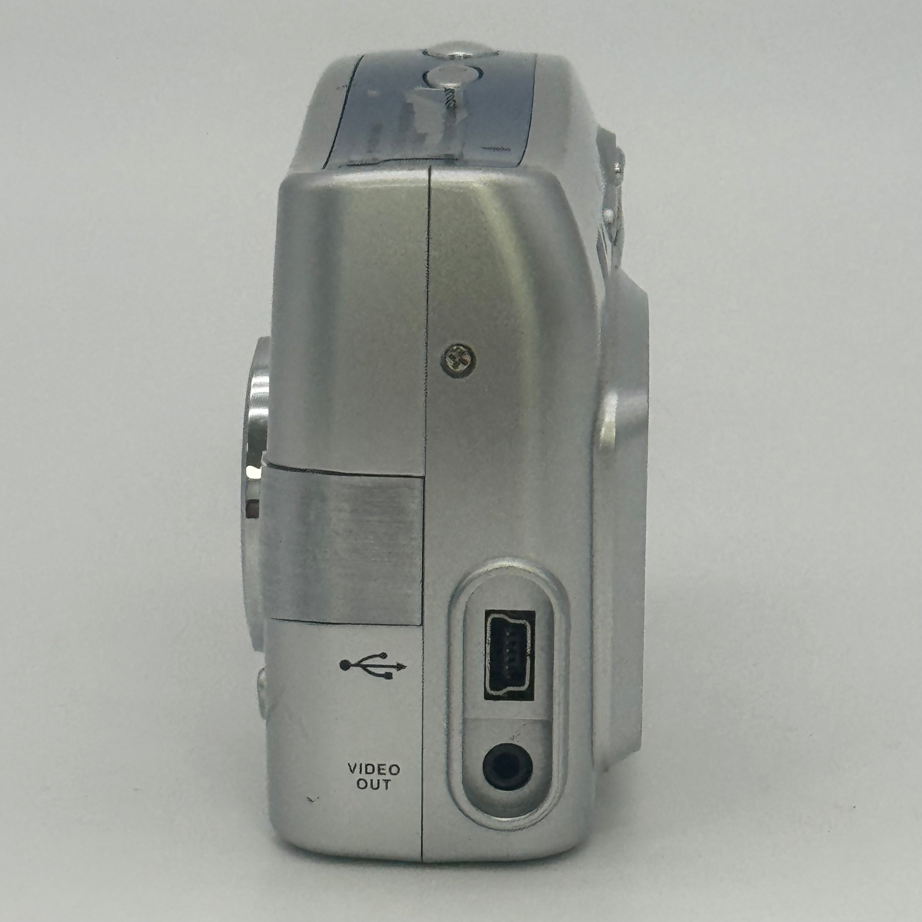Concord Eye-Q 3040AF Digital Camera (Broken) - Silver - For Parts/Repairs Only