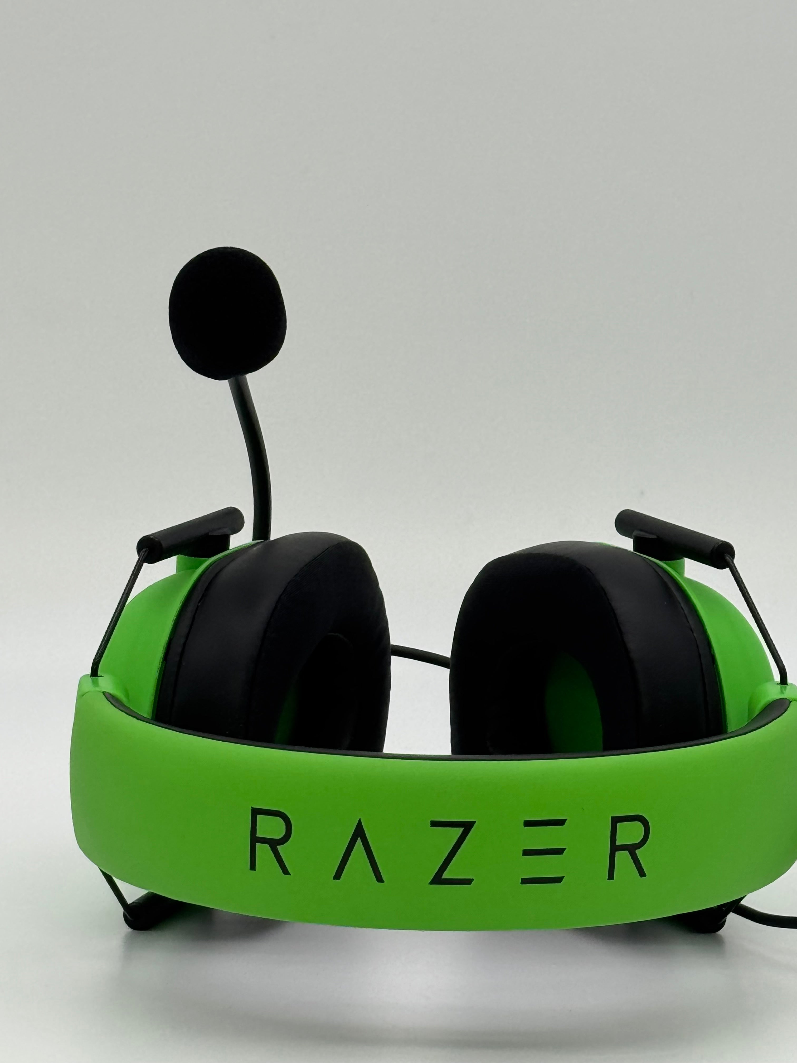 Razer Kraken V4 X Wired Gaming Headset - Minecraft Green Ed. Excellent Condition