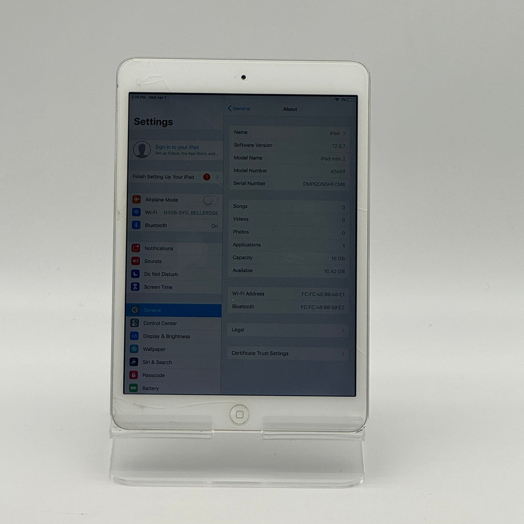 Apple iPad Mini 2nd Gen A1489 16GB WiFi Unlocked White - Fully Functional - Cracked Screen