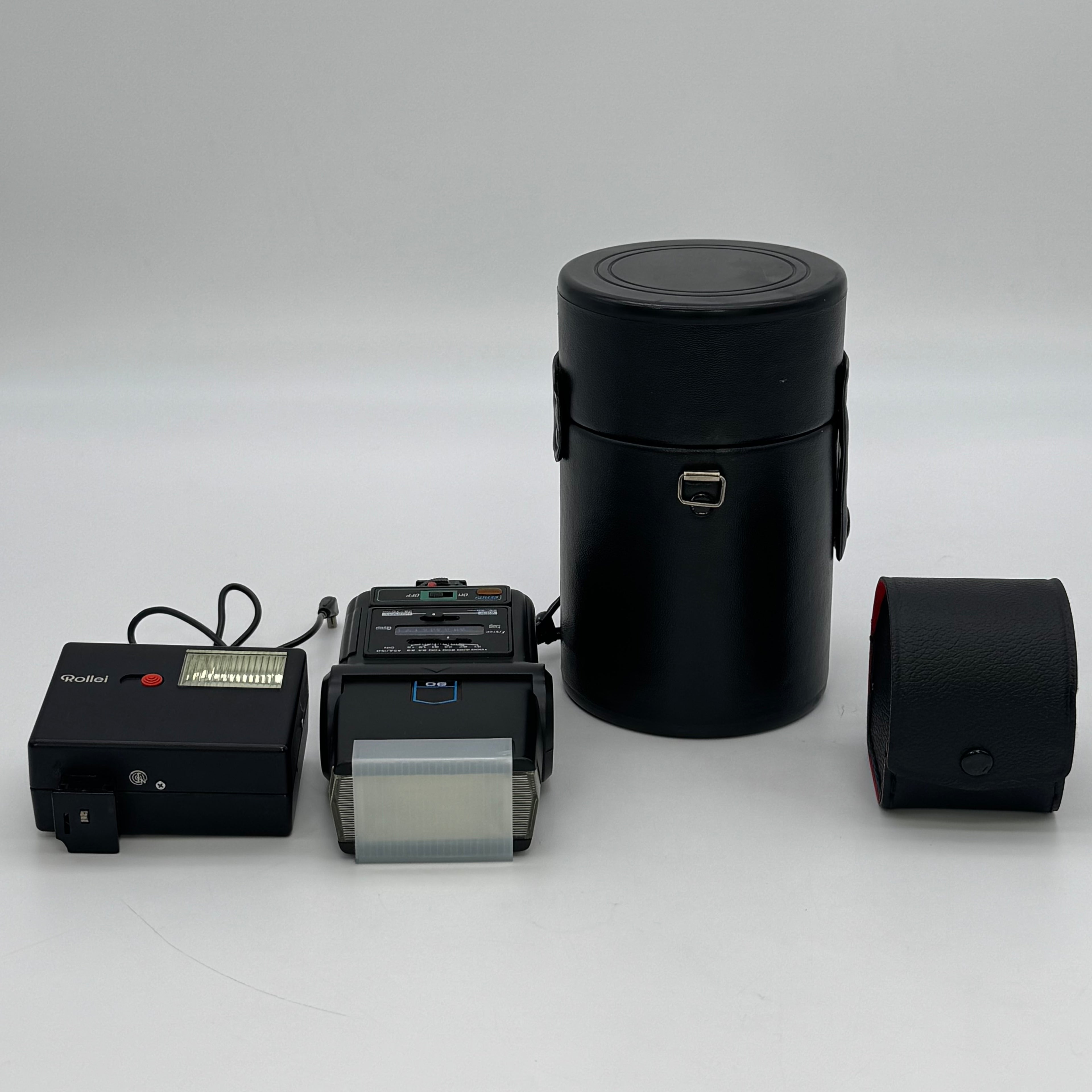 Sakar Macro Zoom 28-80mm f3.5-4.5 Camera Lens Black w/Accessories
