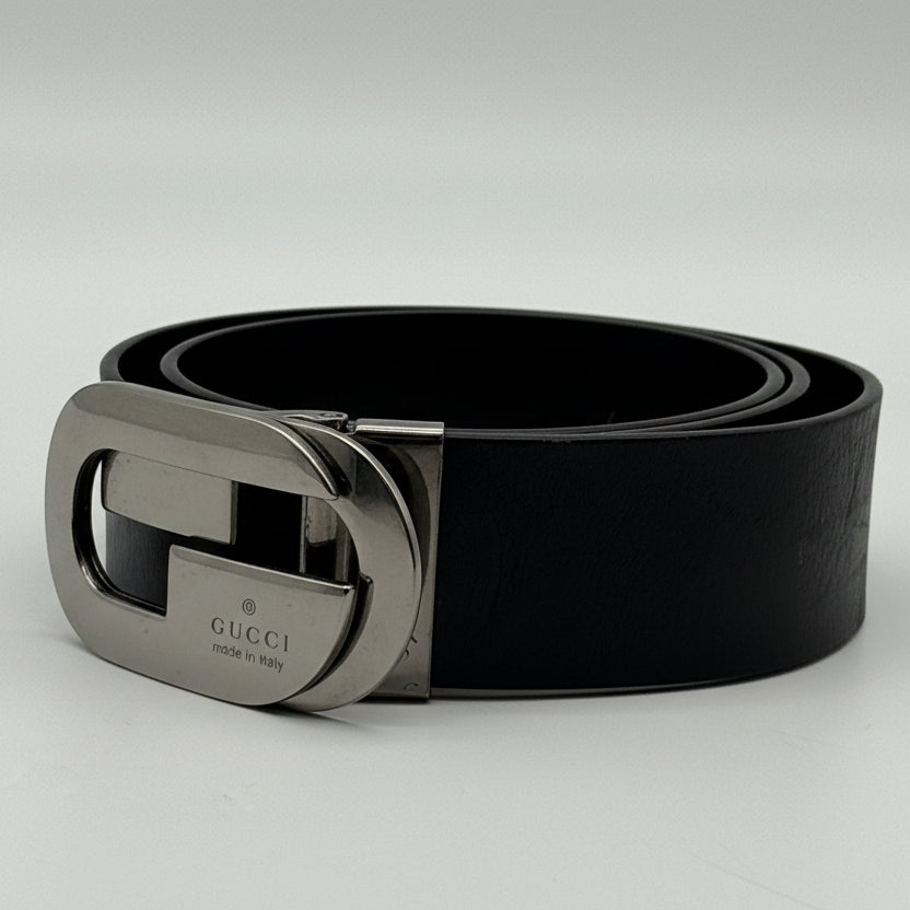 Gucci Black Leather Logo Buckle Belt Silver Hardware Made in Italy Authentic Pre-Owned