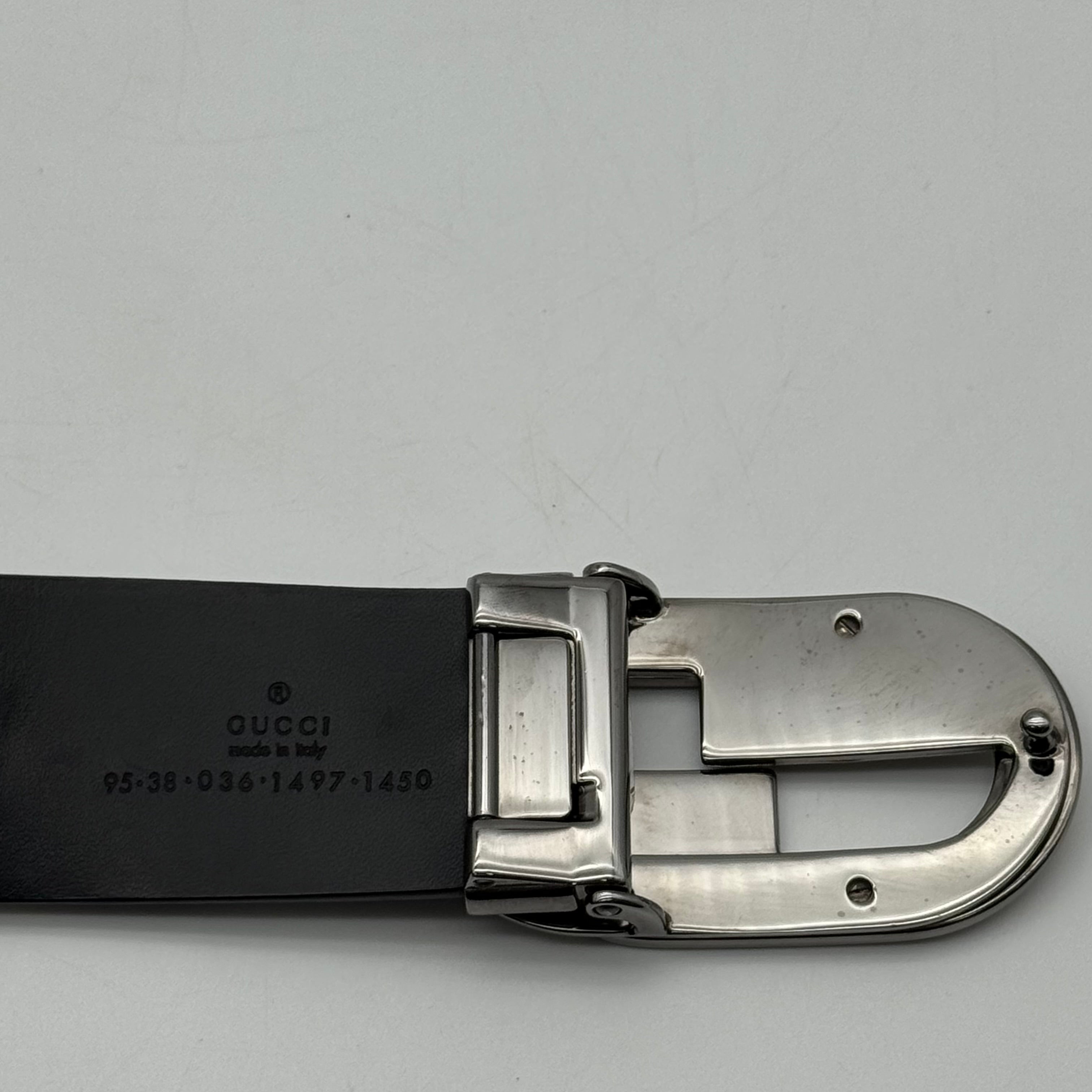 Gucci Black Leather Logo Buckle Belt Silver Hardware Made in Italy Authentic Pre-Owned