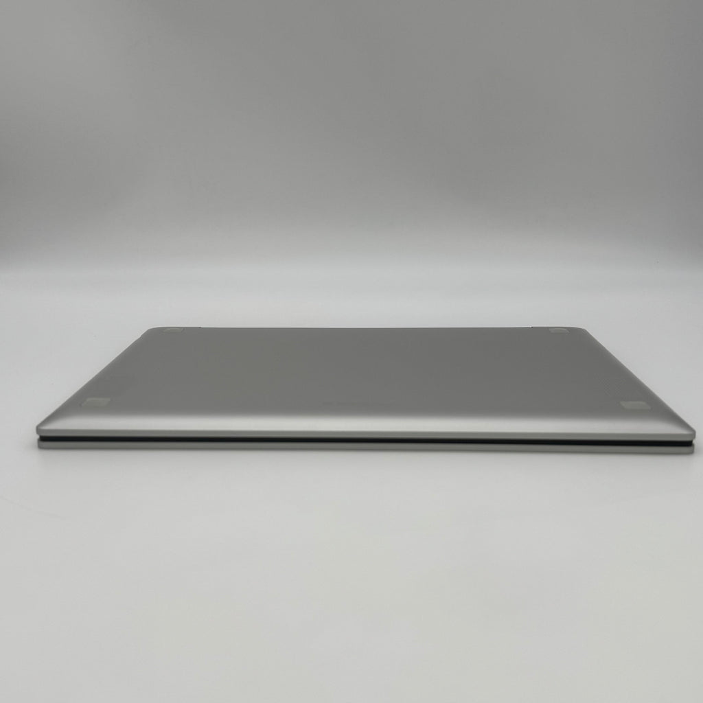 Samsung Chromebook XE340XDA 14-inch Intel Celeron 4GB 32GB Silver + Case