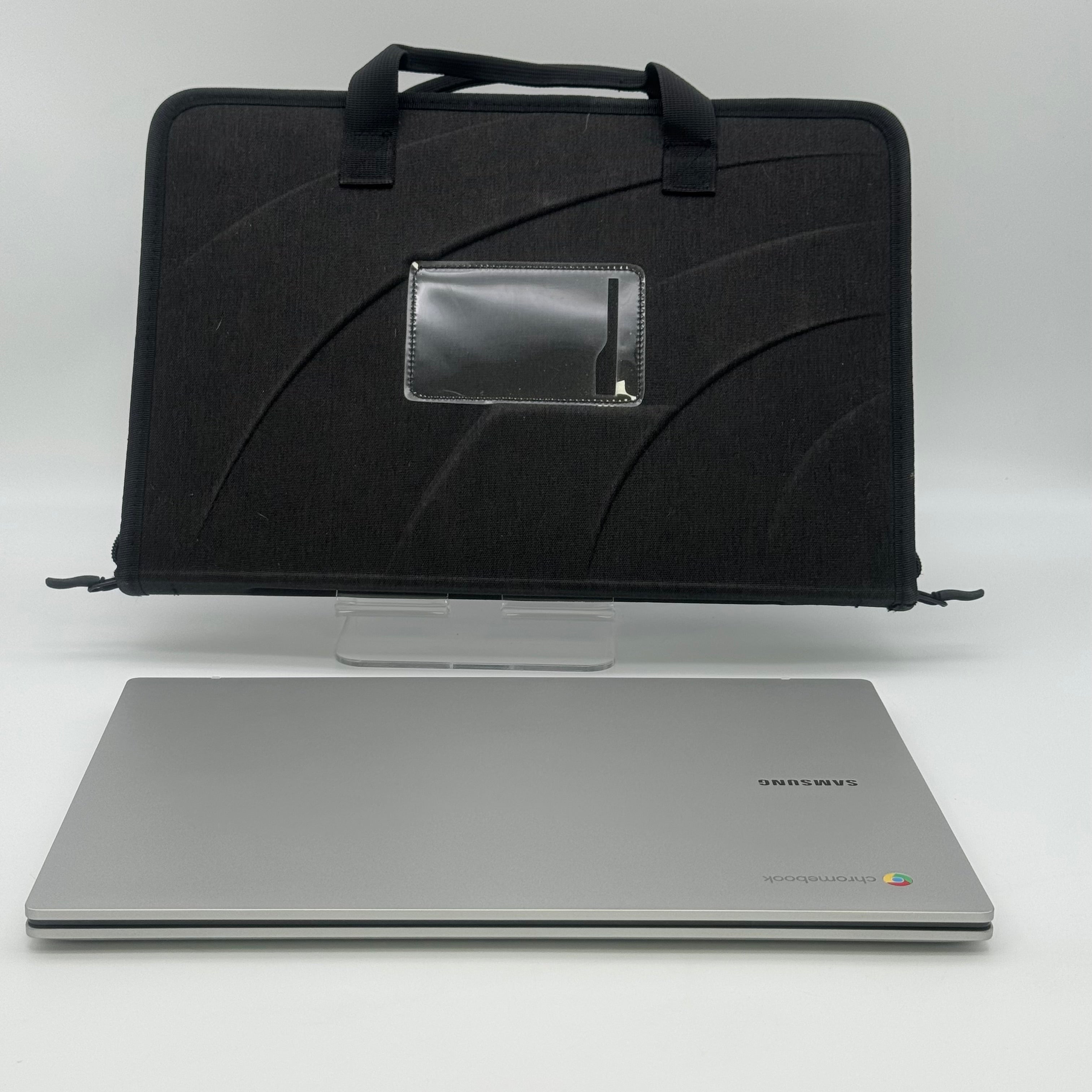 Samsung Chromebook XE340XDA 14-inch Intel Celeron 4GB 32GB Silver + Case