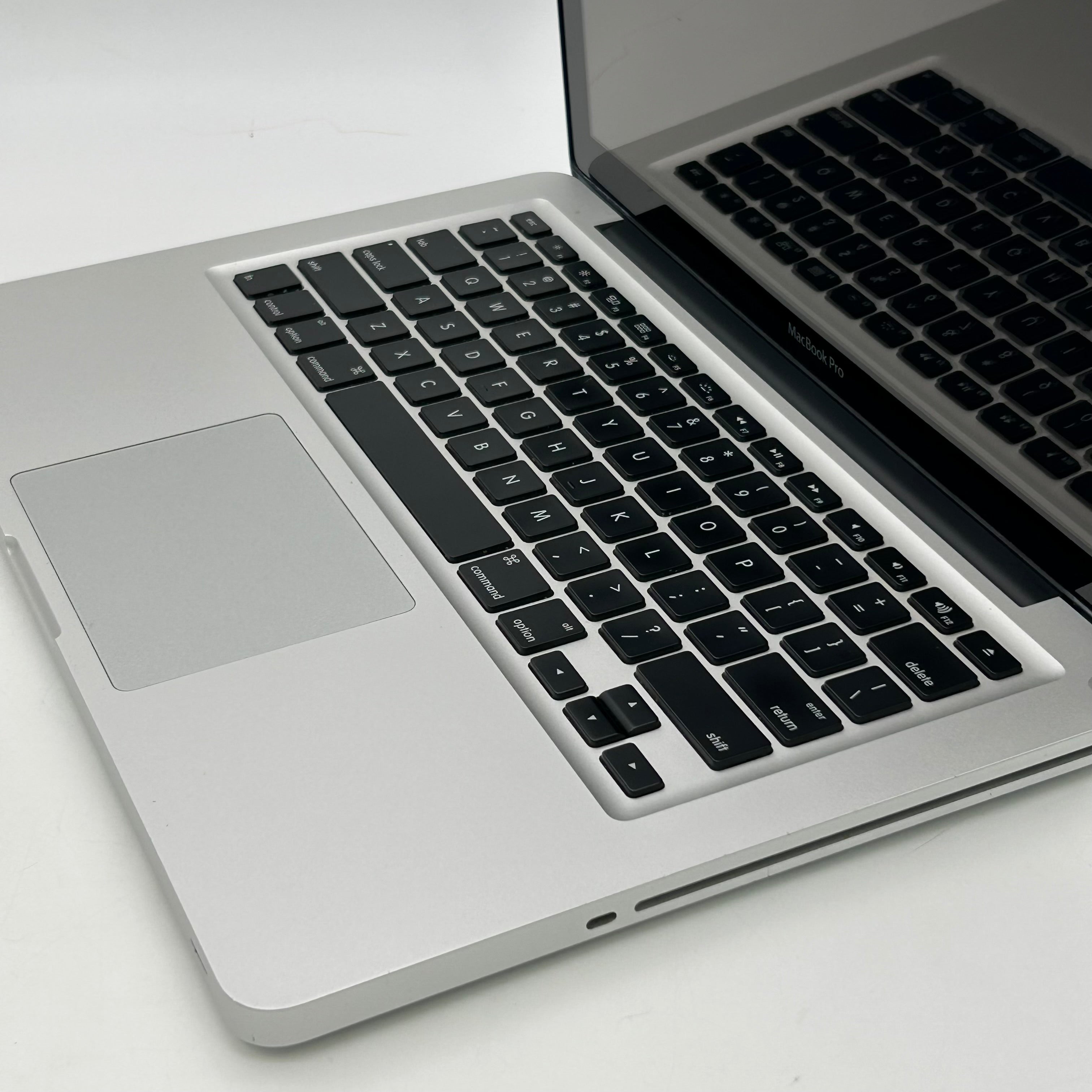 Apple MacBook Pro 13" A1278 2011 Core i5 2.3GHz 4GB 320GB Silver