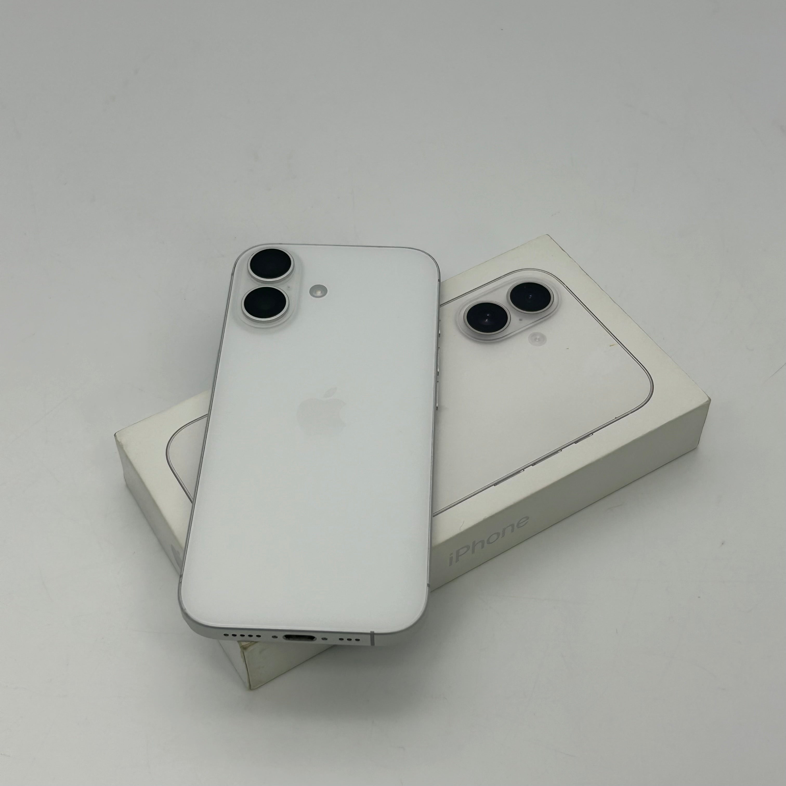 AT&T Apple iPhone 17 256GB White 100%BH