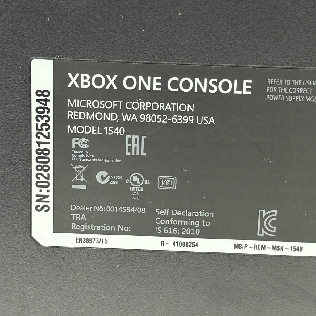 Microsoft Xbox One 1540 2013 Console Bundle with 7 Games