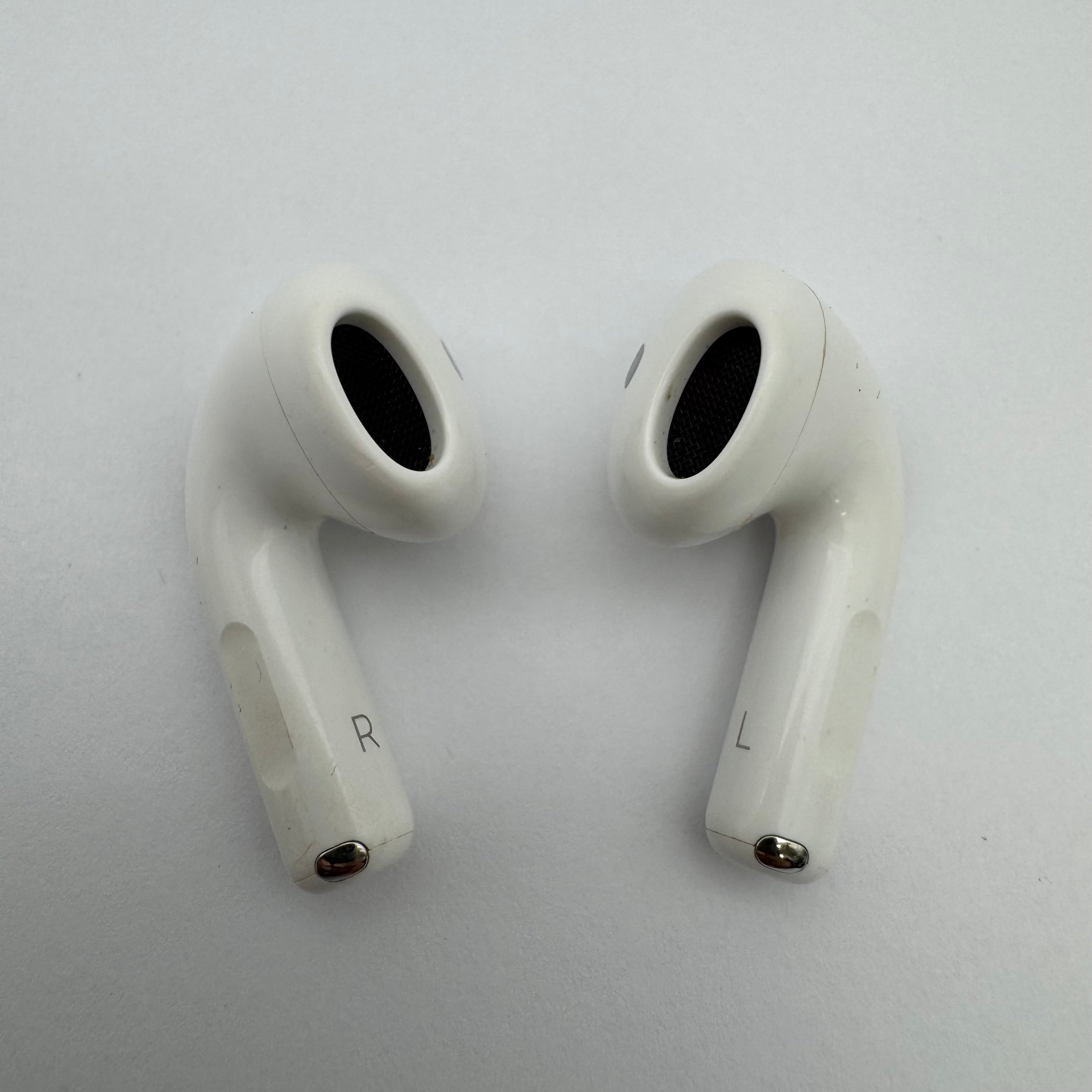 Apple AirPods (4th Gen) Complete Set A3058 A3050 A3053
