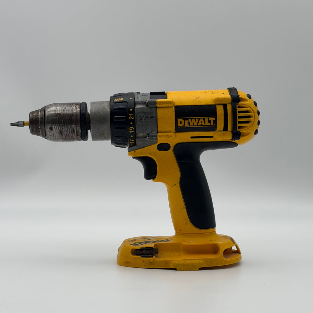 DeWalt DC987 Cordless Drill Bundle DC9096 Battery DW919 Flashlight - Tested
