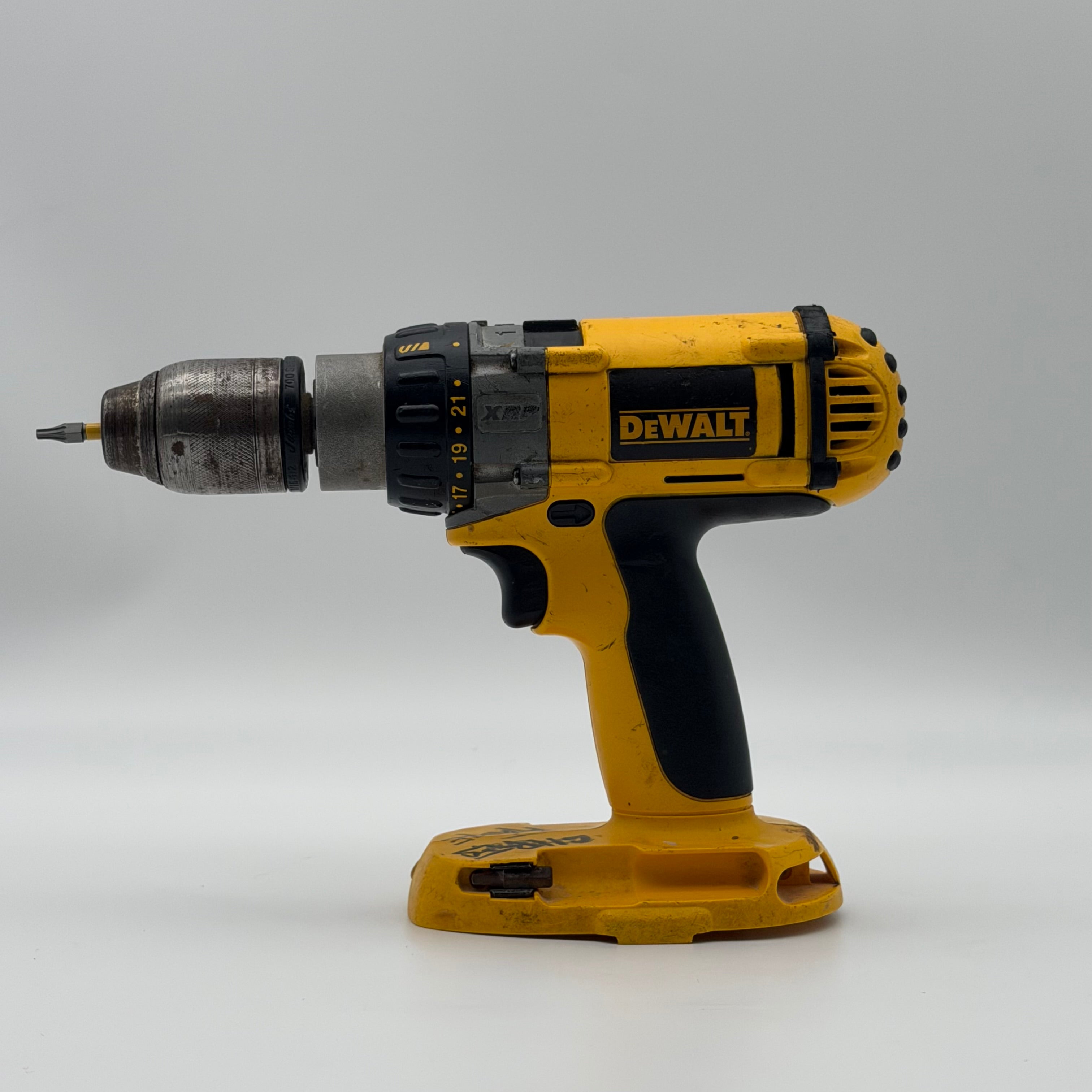 DeWalt DC987 Cordless Drill Bundle DC9096 Battery DW919 Flashlight - Tested