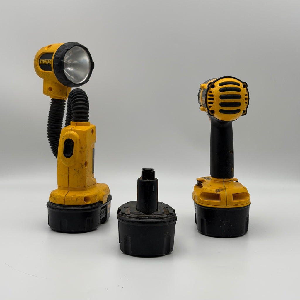 DeWalt DC987 Cordless Drill Bundle DC9096 Battery DW919 Flashlight - Tested