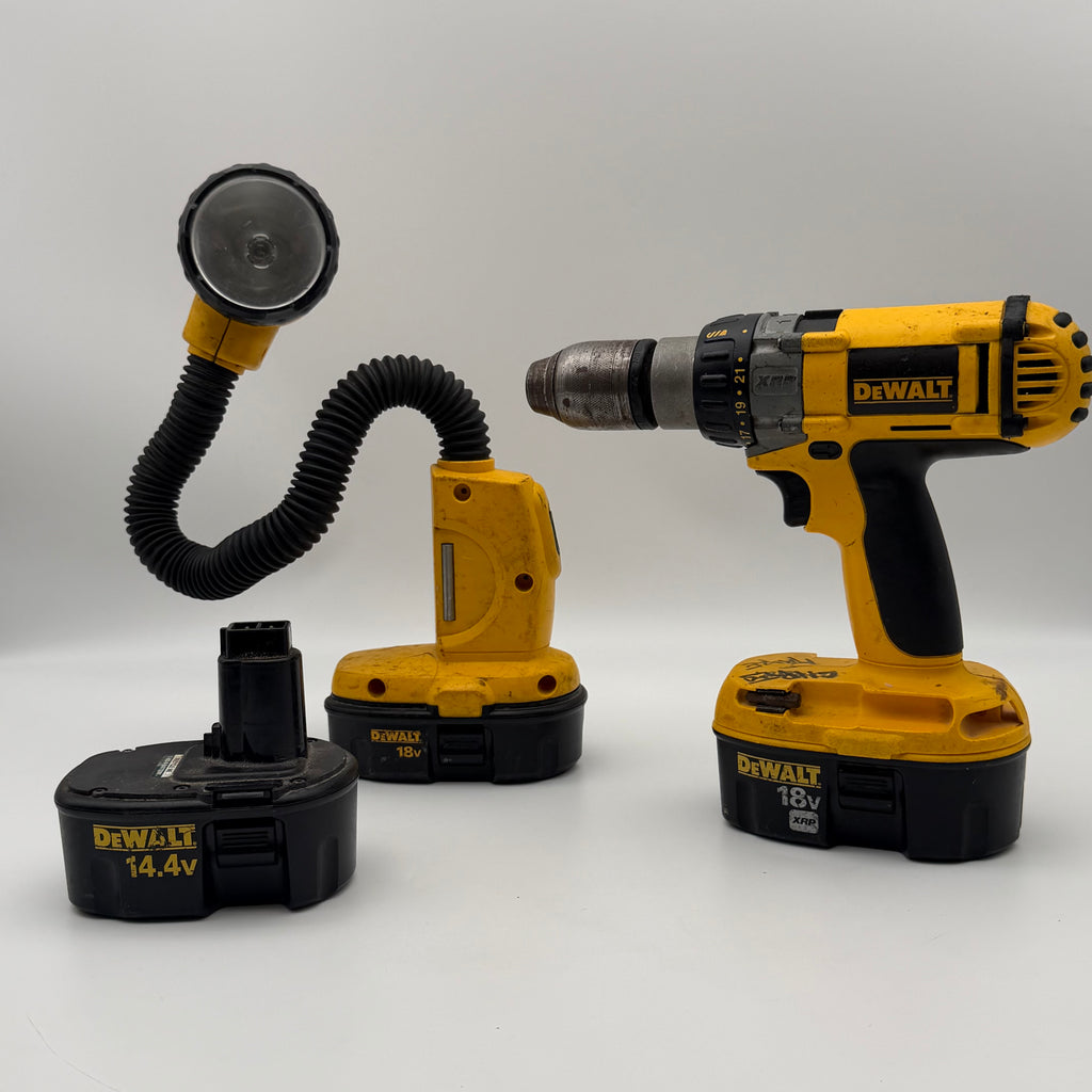 DeWalt DC987 Cordless Drill Bundle DC9096 Battery DW919 Flashlight - Tested