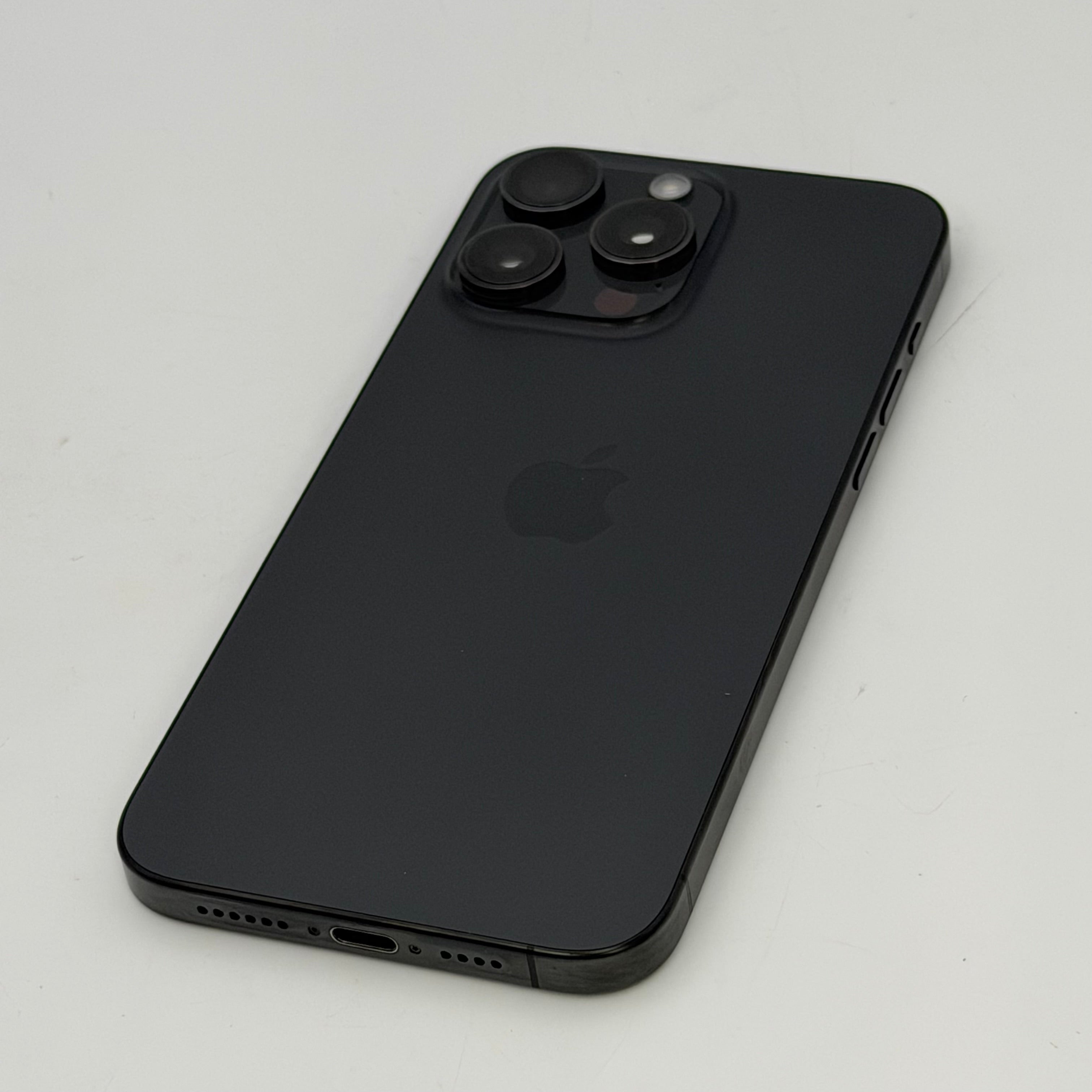 Apple iPhone 15 Pro Max 256GB Space Gray NU663LL/A