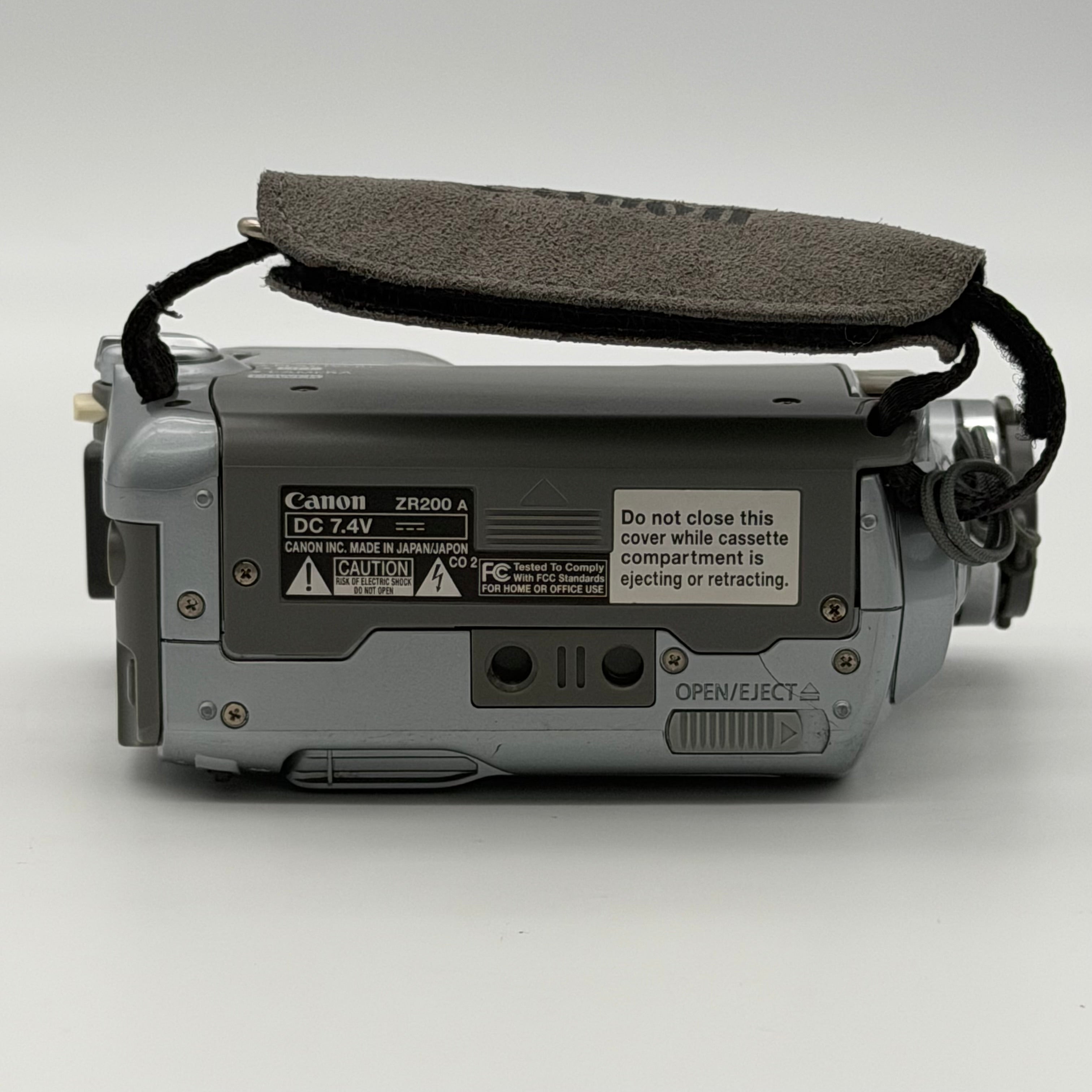 CANON ZR 200 Digital Video Camcorder Mini DV  - FOR PARTS/REPAIR