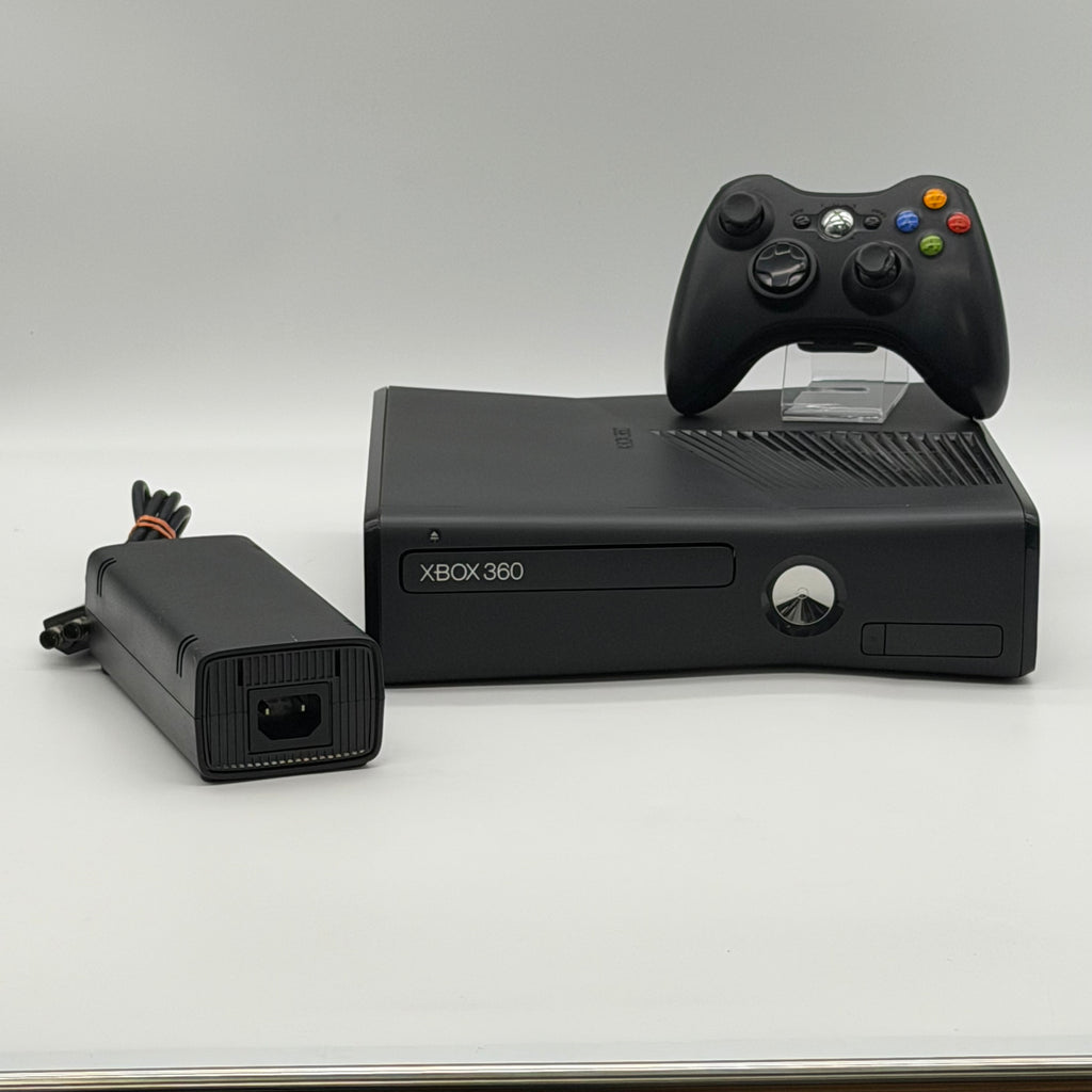 Microsoft Xbox 360 S (1439) 2010 Black 4GB + Kinect Sensor + 4 Games