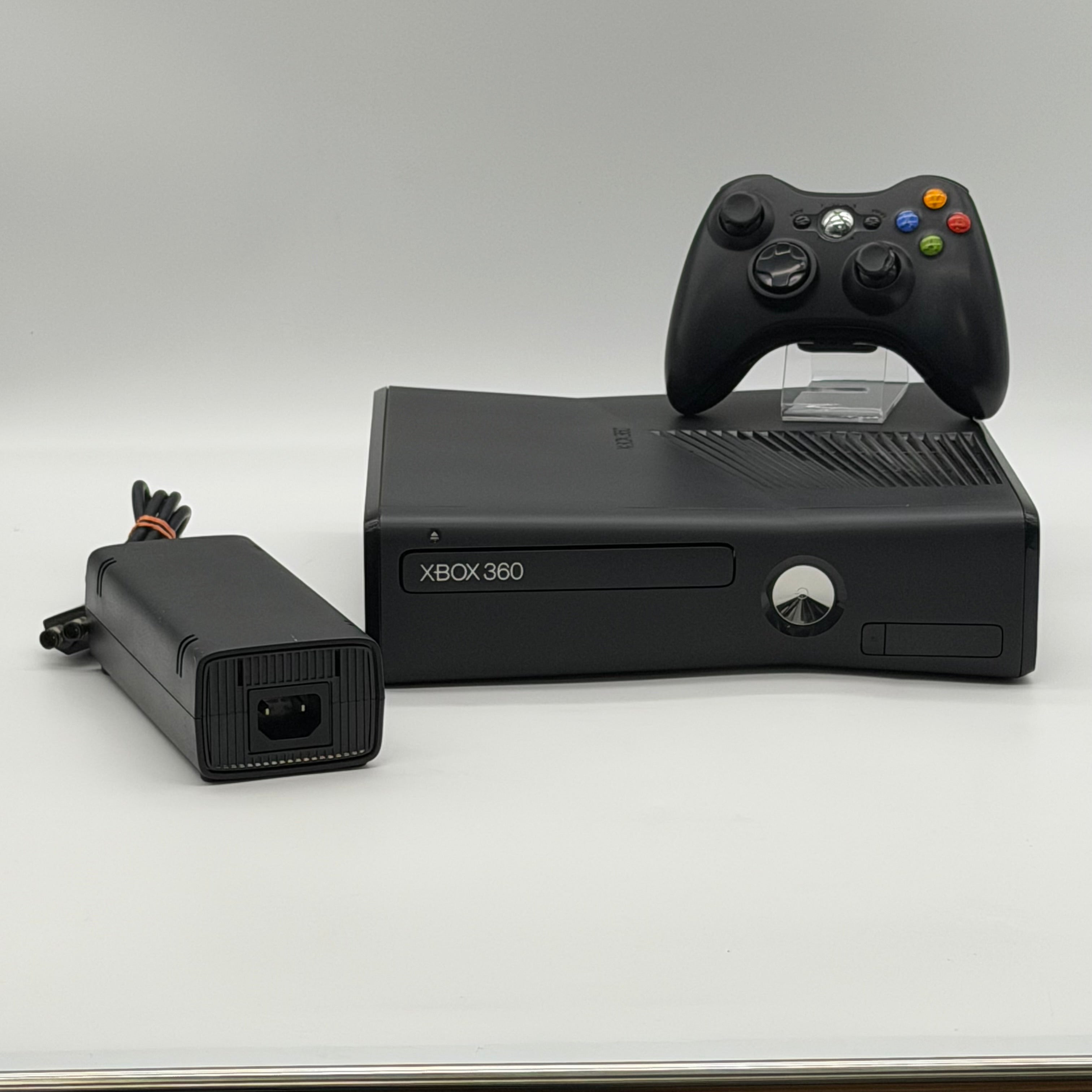 Microsoft Xbox 360 S (1439) 2010 Black 4GB + Kinect Sensor + 4 Games