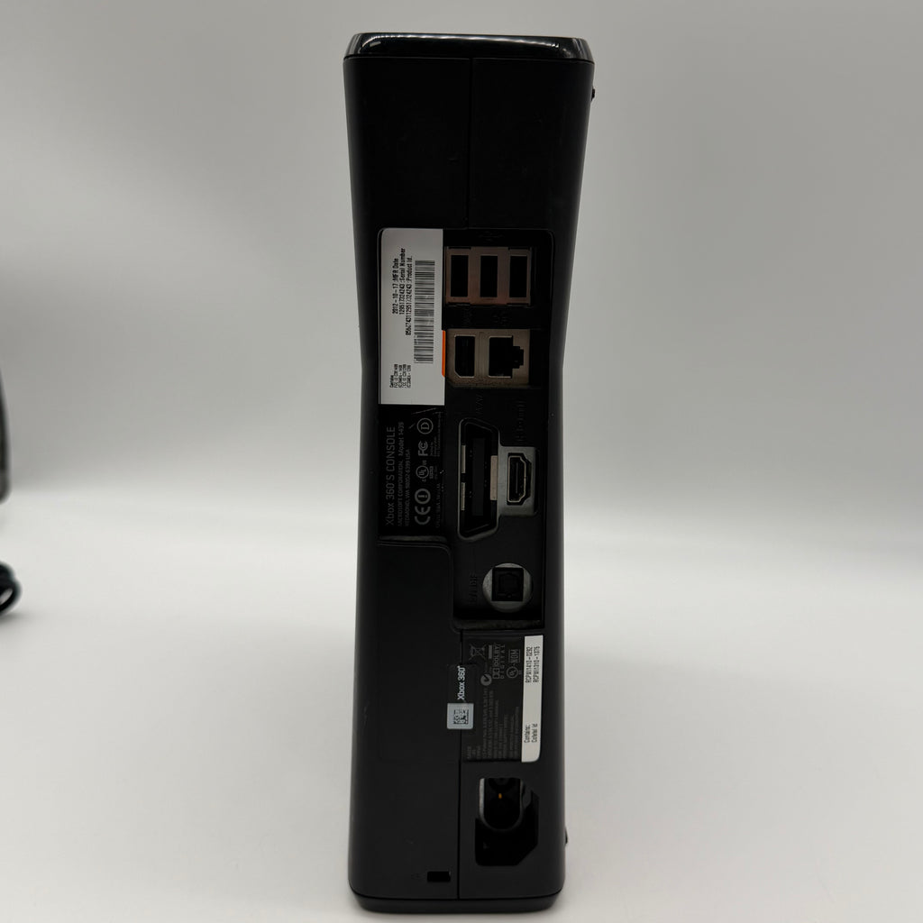 Microsoft Xbox 360 S (1439) 2010 Black 4GB + Kinect Sensor + 4 Games