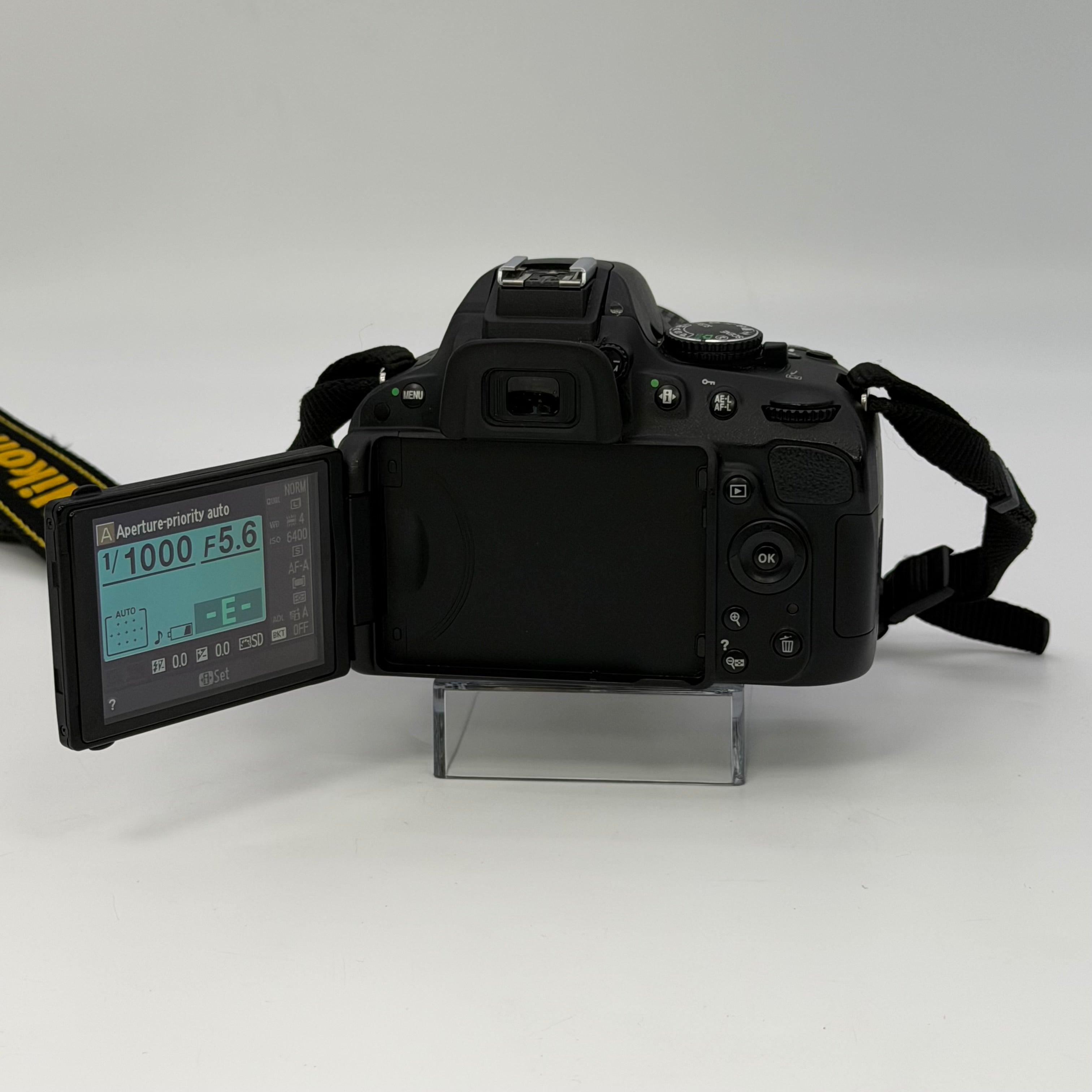 Nikon D5100 16.2MP Digital SLR Camera w/ AF-S VR 18-55mm and Bag
