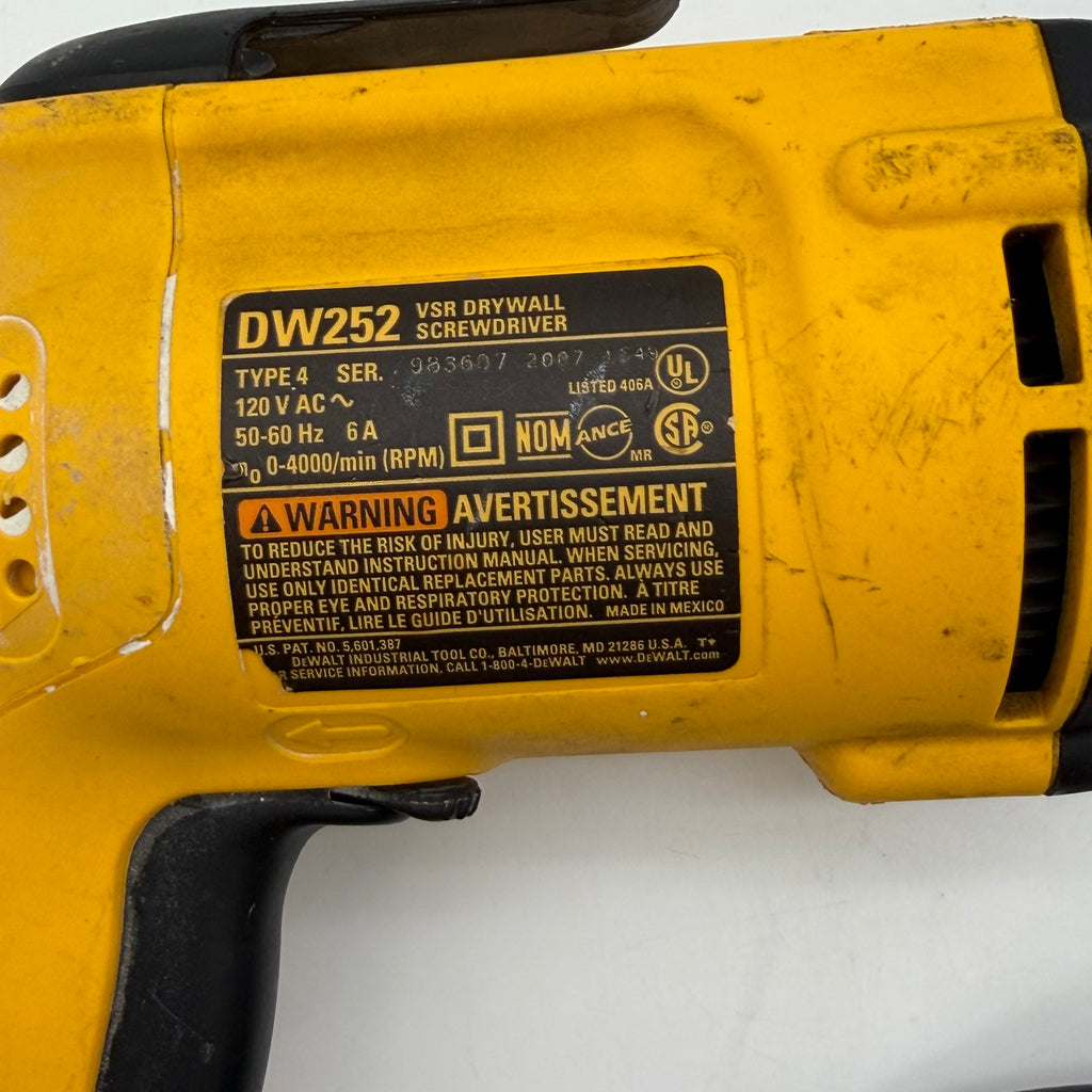 DEWALT DW252 VSR Corded Electric Drywall Screwdriver 0635