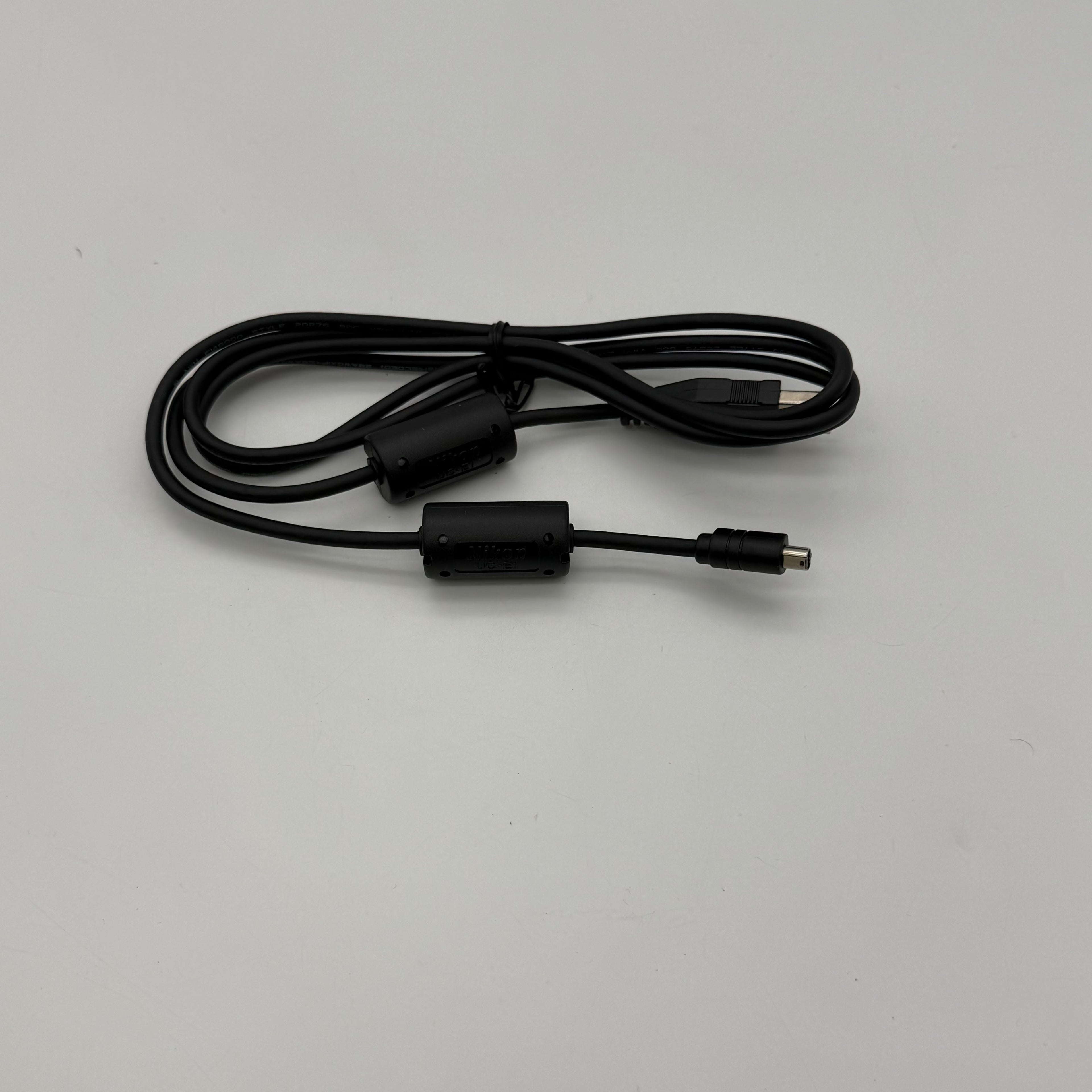 Nikon COOLPIX 5000 5.0MP - Untested