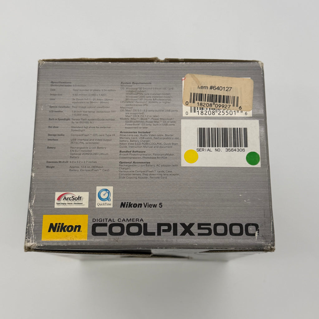 Nikon COOLPIX 5000 5.0MP - Untested